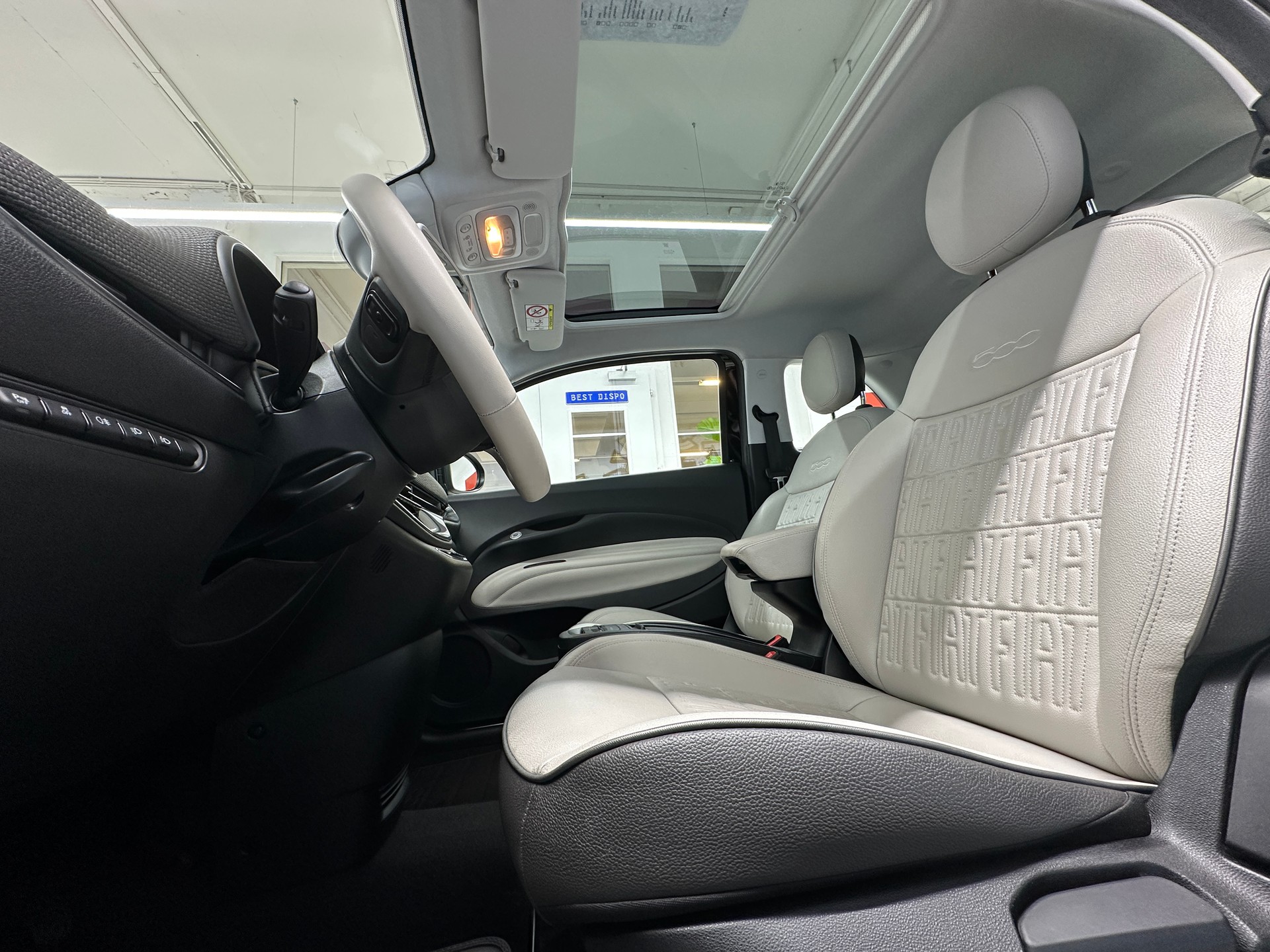 FIAT 500 electric 87 kW La Prima-image-7