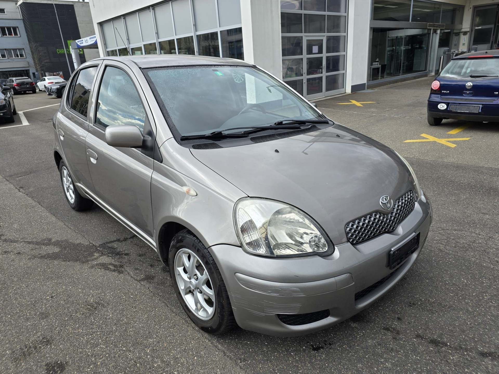 TOYOTA Yaris 1.3 Linea Sol-image-2