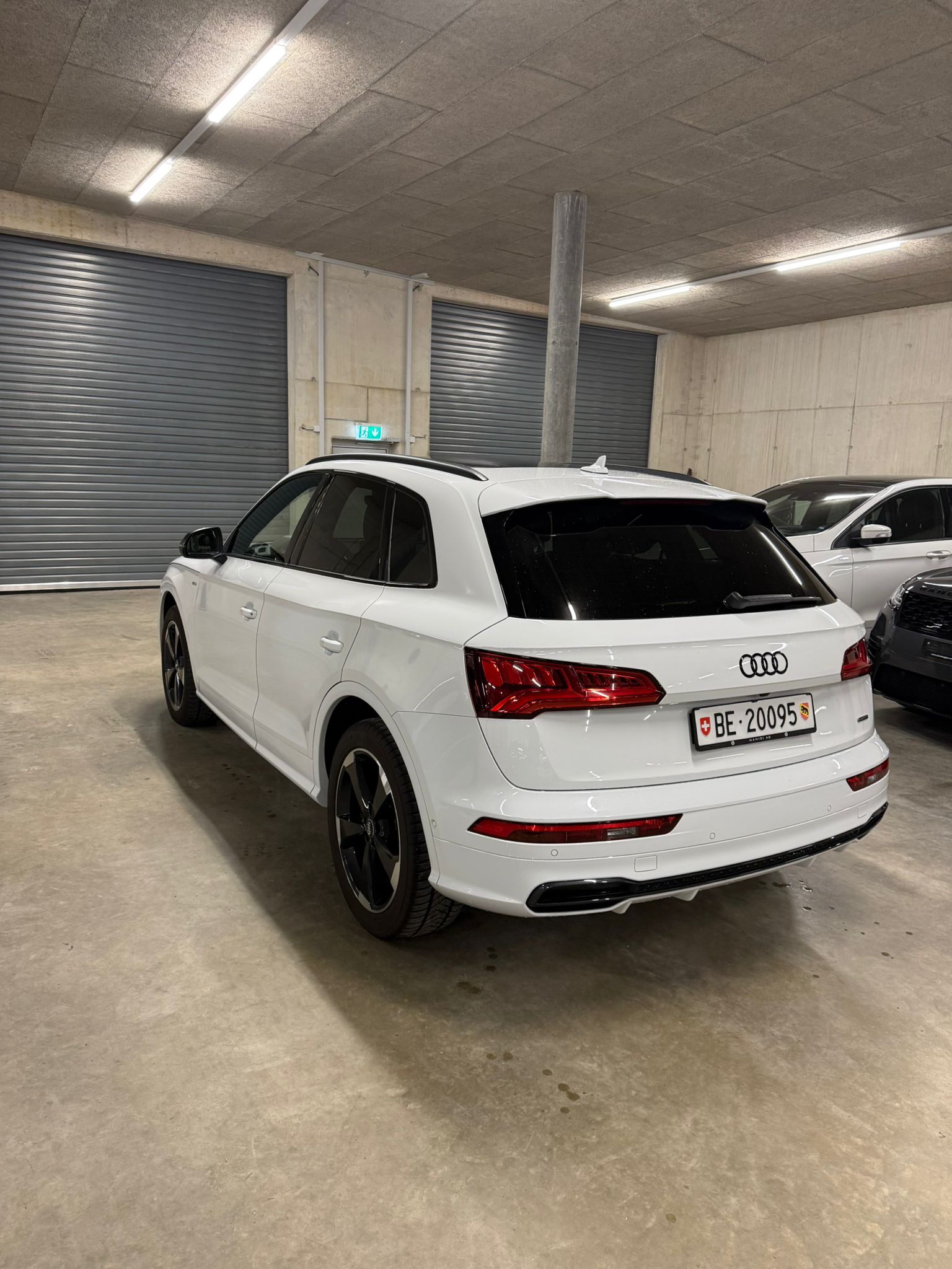 AUDI Q5 45 TFSI design quattro S-tronic-image-2