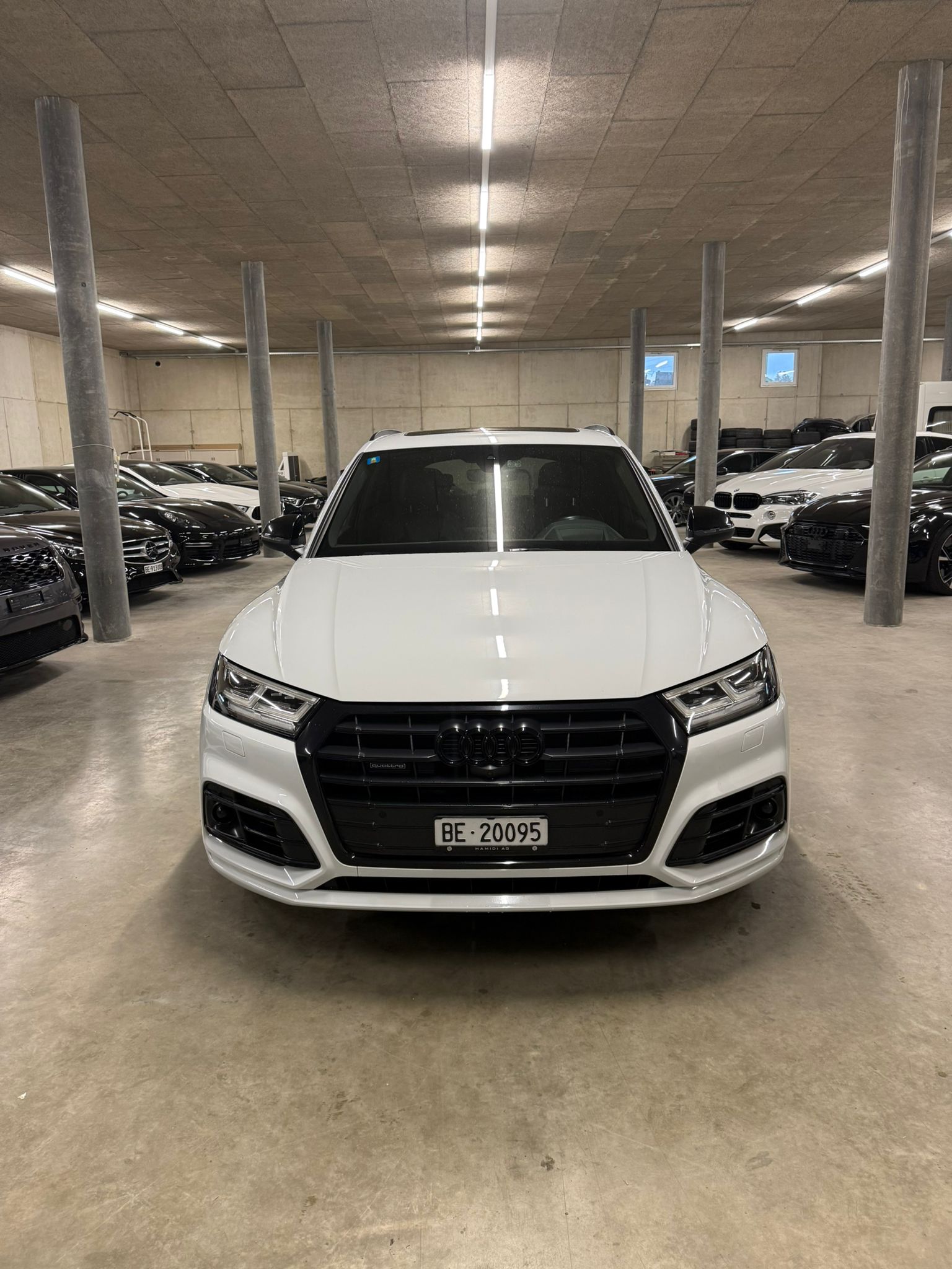 AUDI Q5 45 TFSI design quattro S-tronic-image-7