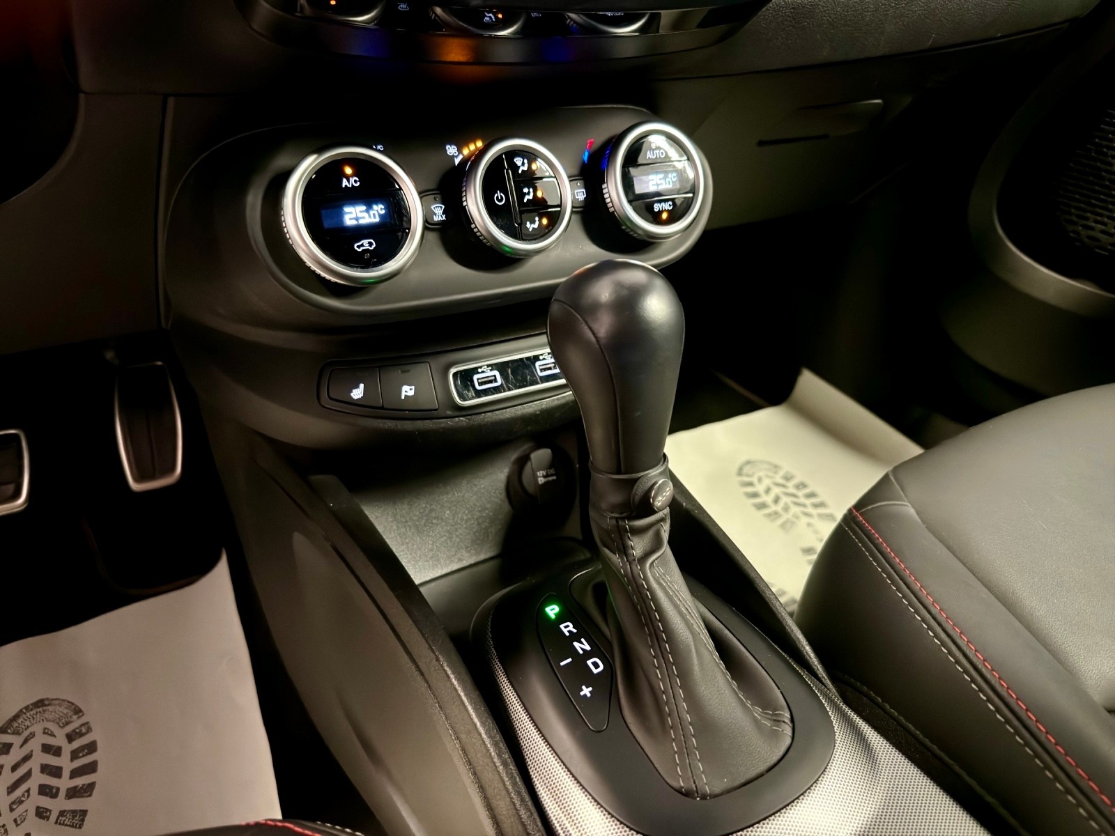 FIAT 500X 1.3 GSE Sport-image-12