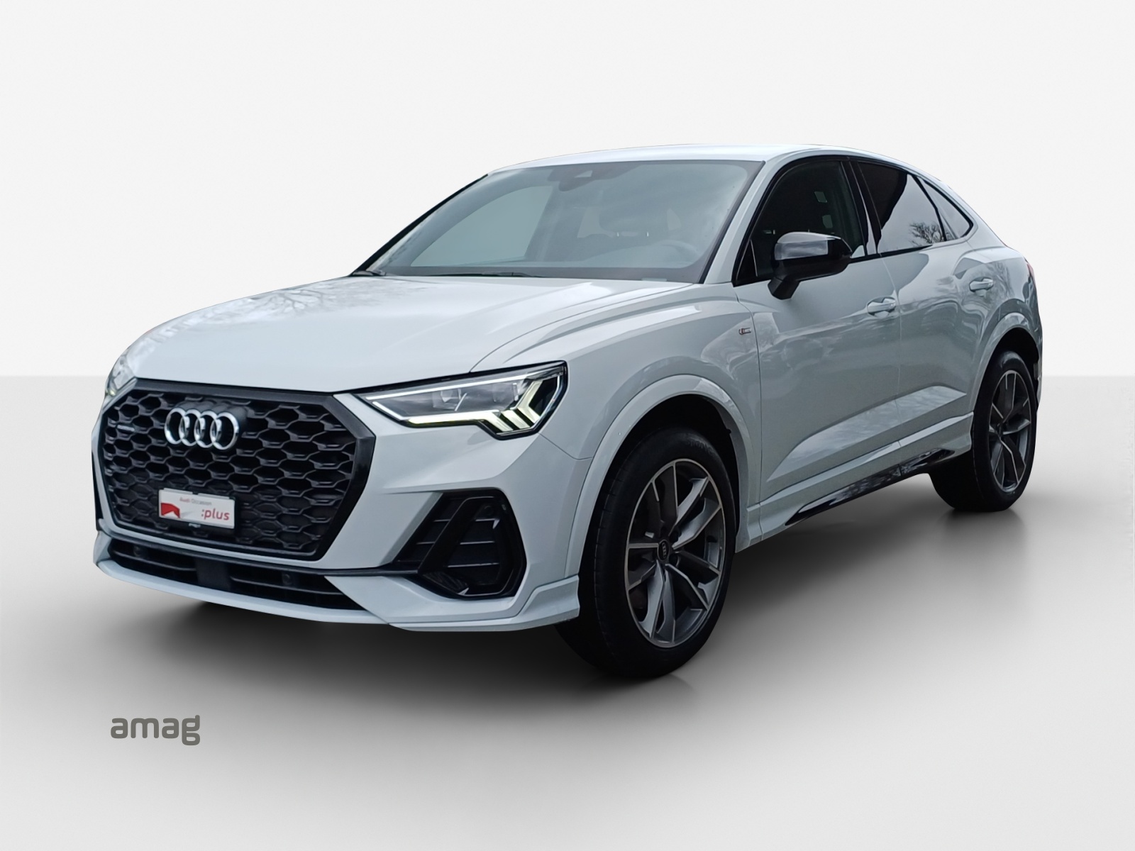 AUDI Q3 Sportback 40 TDI S line quattro S-tronic-image-0