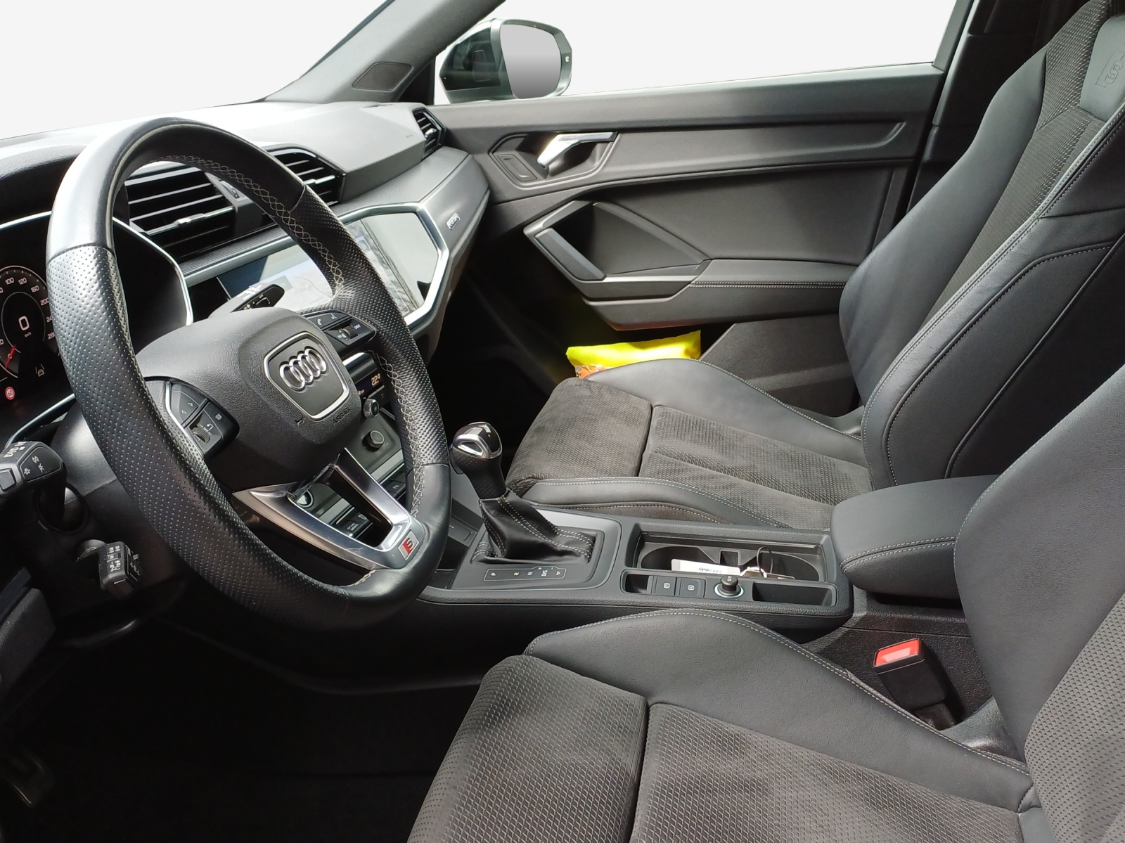 AUDI Q3 Sportback 40 TDI S line quattro S-tronic-image-7