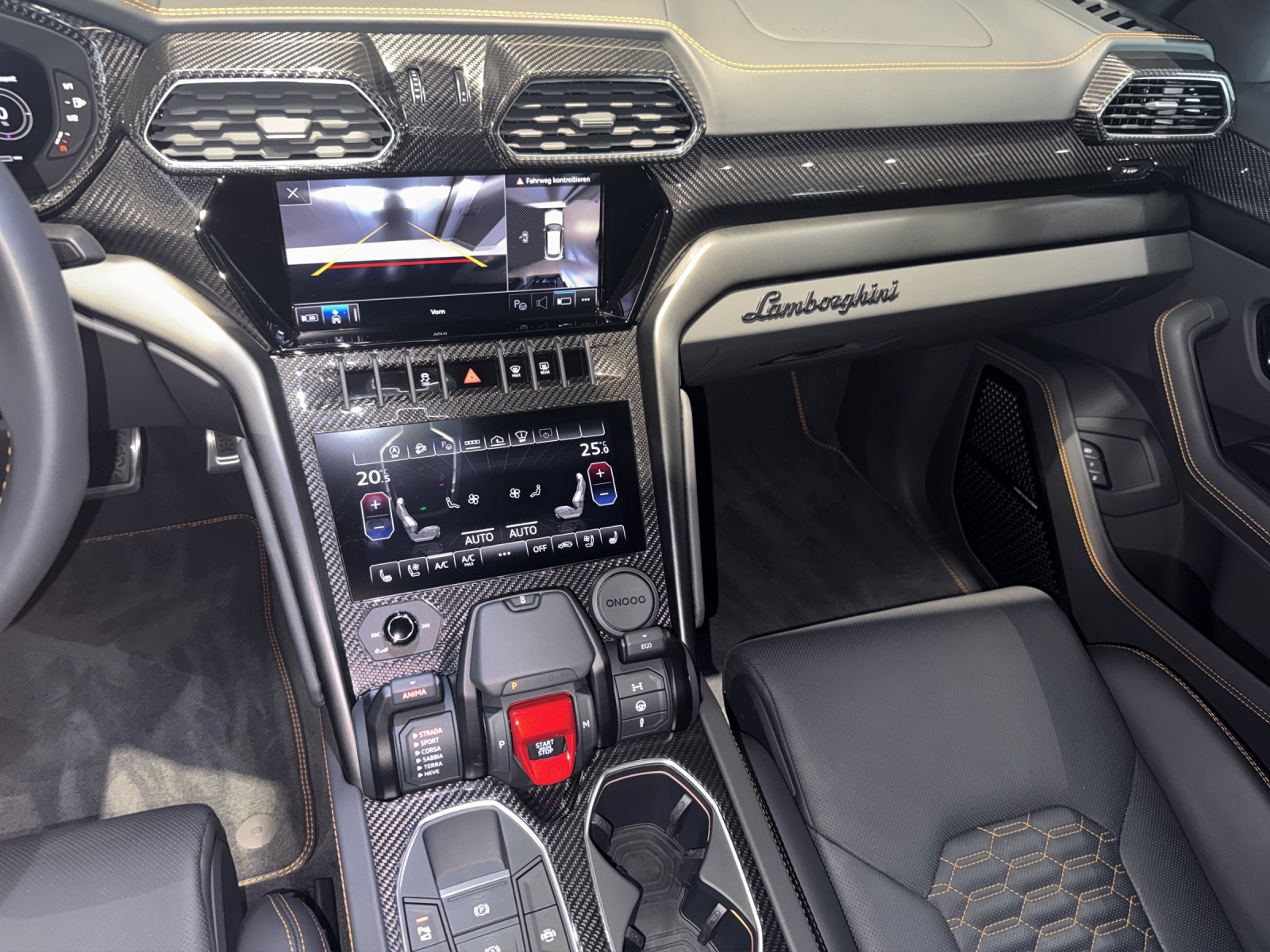 LAMBORGHINI Urus S-image-11