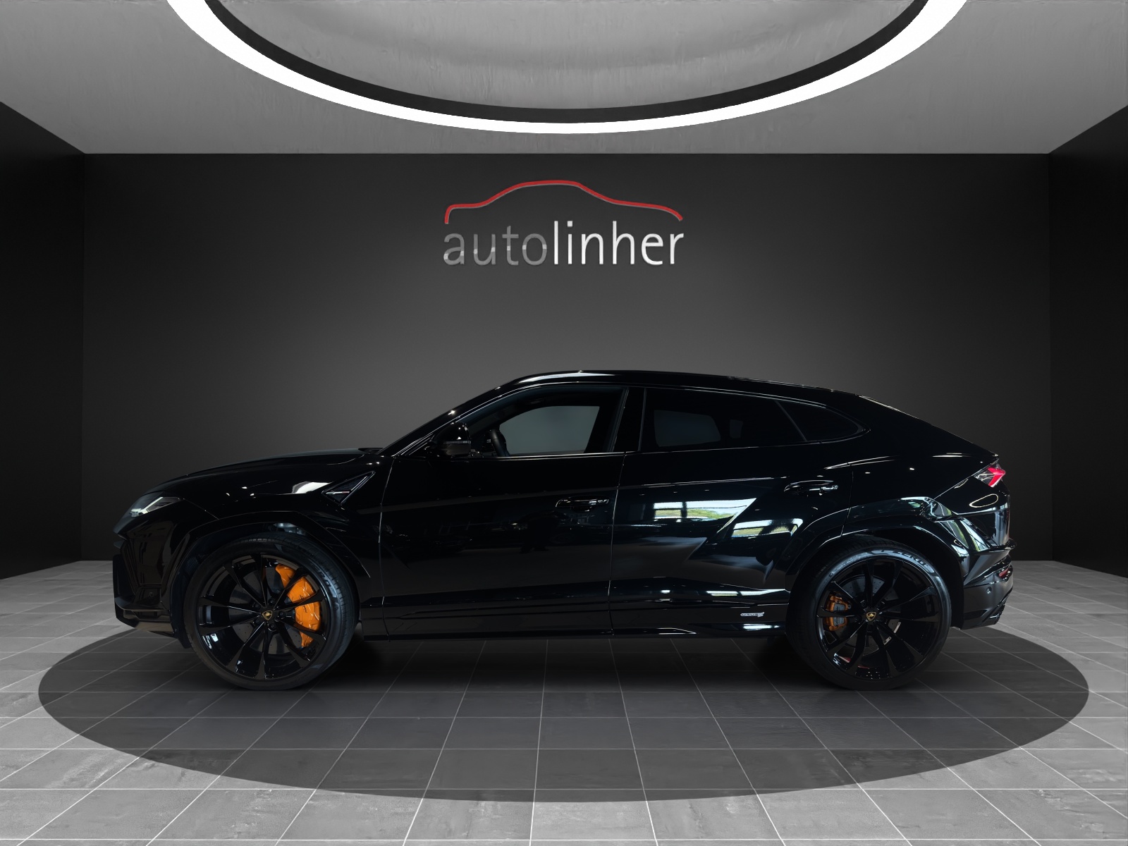 LAMBORGHINI Urus S-image-1