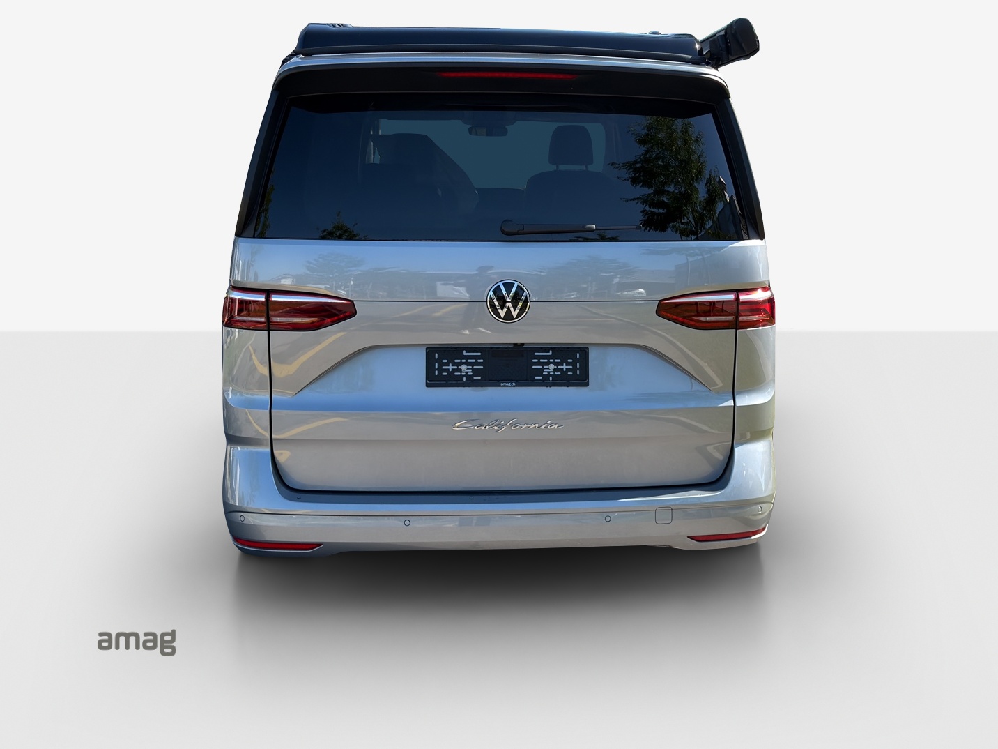 VW California 2.0 TDI Beach Tour-showroom-element-3