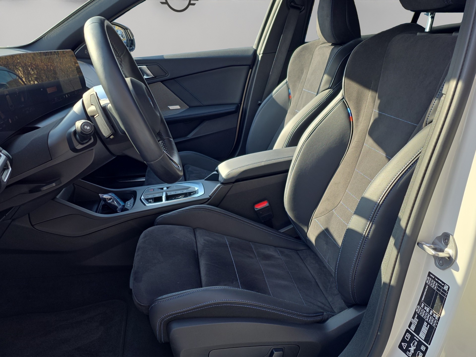 BMW 123 xDrive M Sport Steptronic-image-8