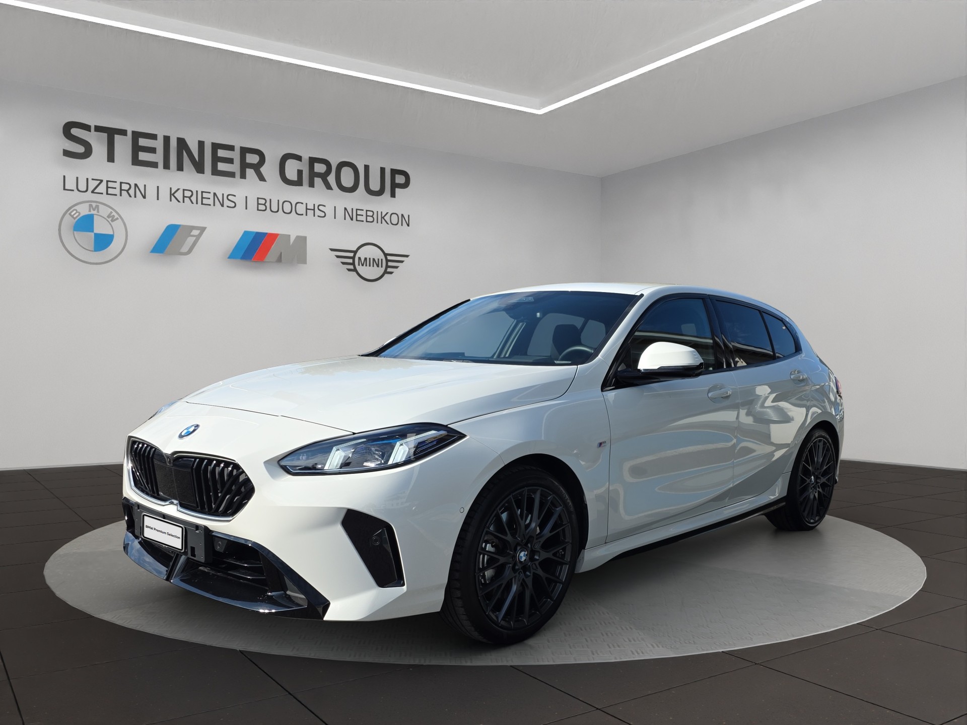BMW 123 xDrive M Sport Steptronic-image-0