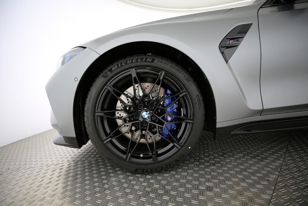 BMW M3 Competition xDrive-image-3