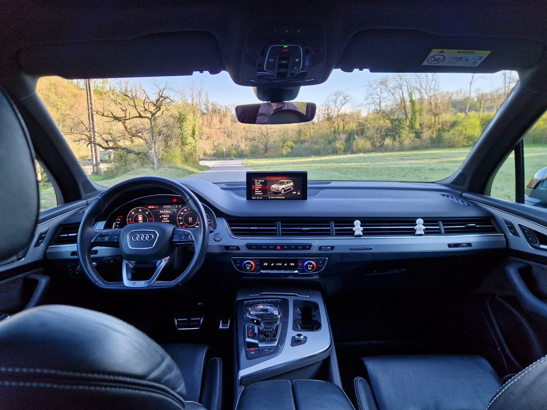 AUDI Q7 50 TDI quattro tiptronic-image-4