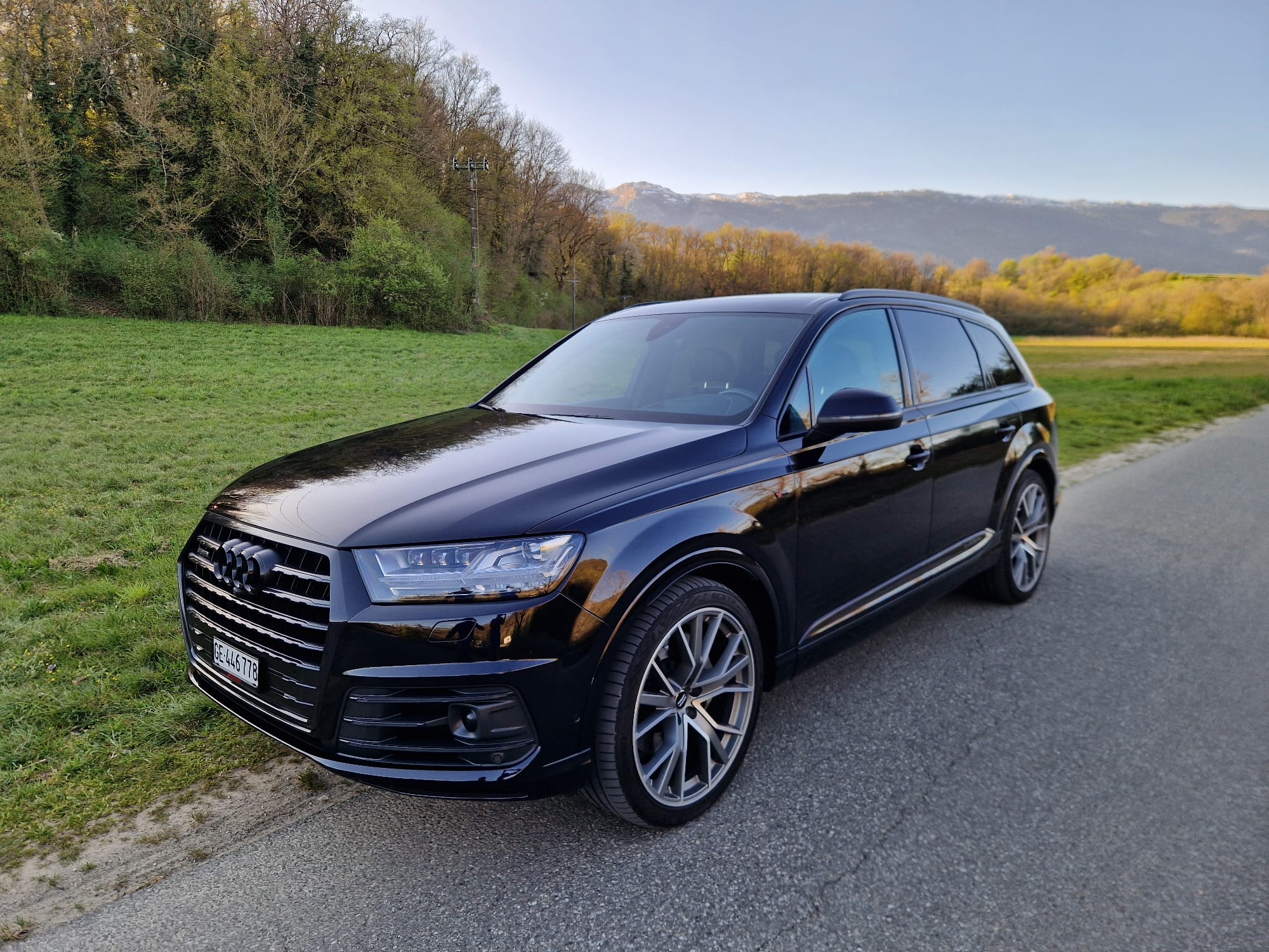 Car photo