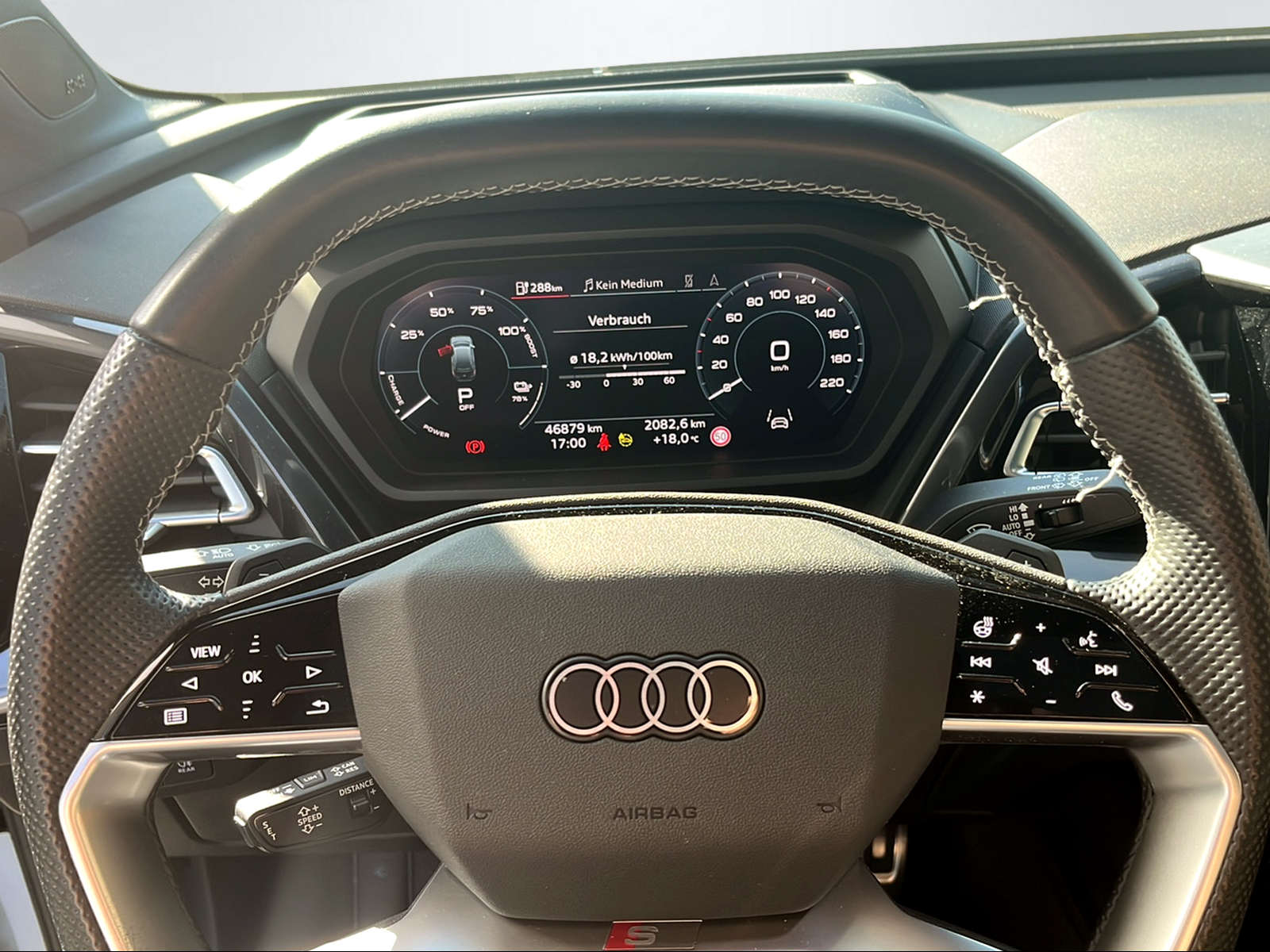AUDI Q4 e-tron 50 quattro-image-11