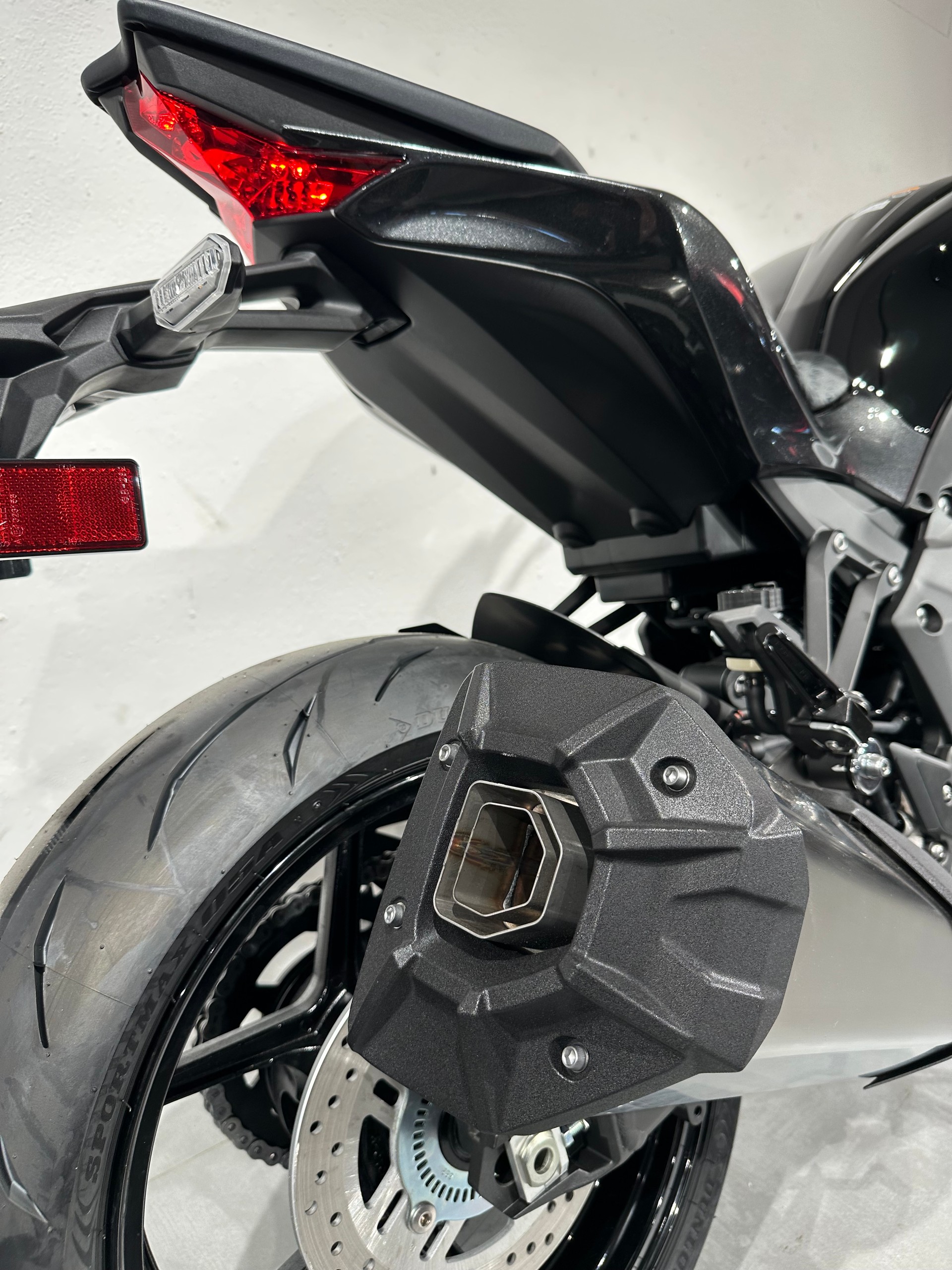 KAWASAKI Z 1100-image-9