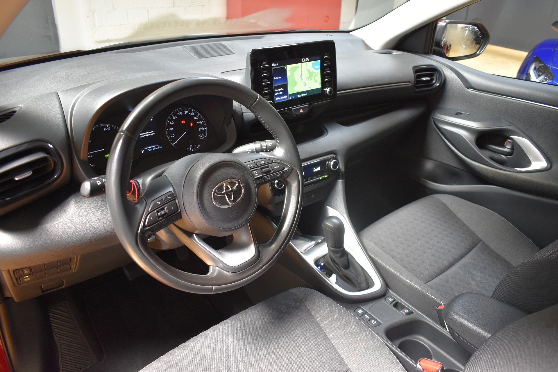 TOYOTA Yaris 1.5 Comfort e-CVT - New Model 2021-image-11