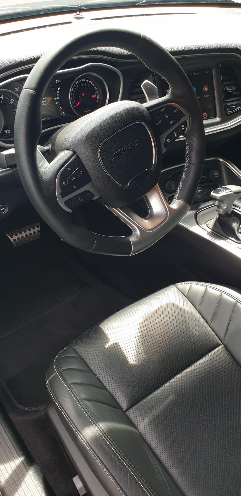 DODGE Challenger-image-1