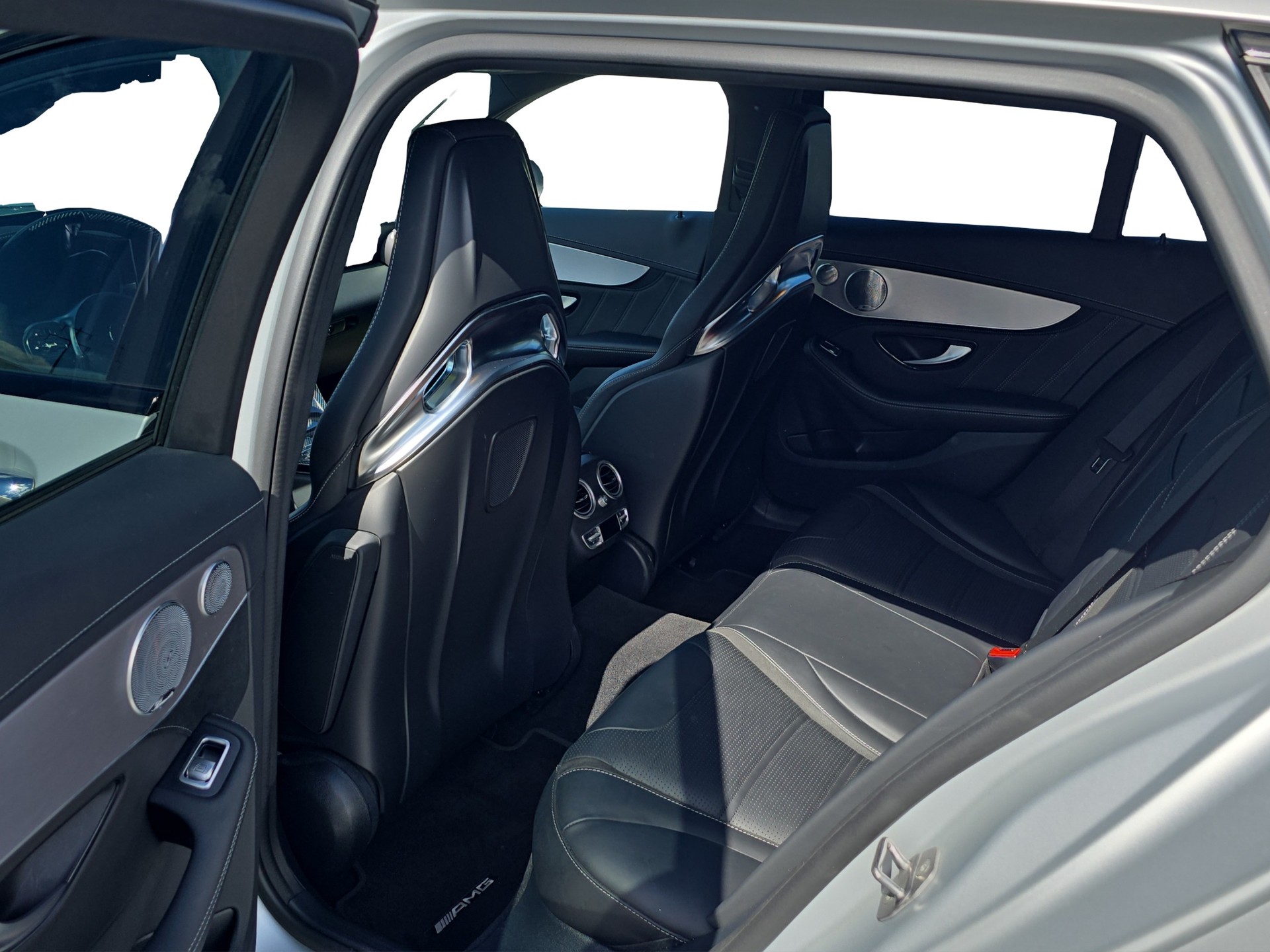 MERCEDES-BENZ C 63 S AMG-image-9