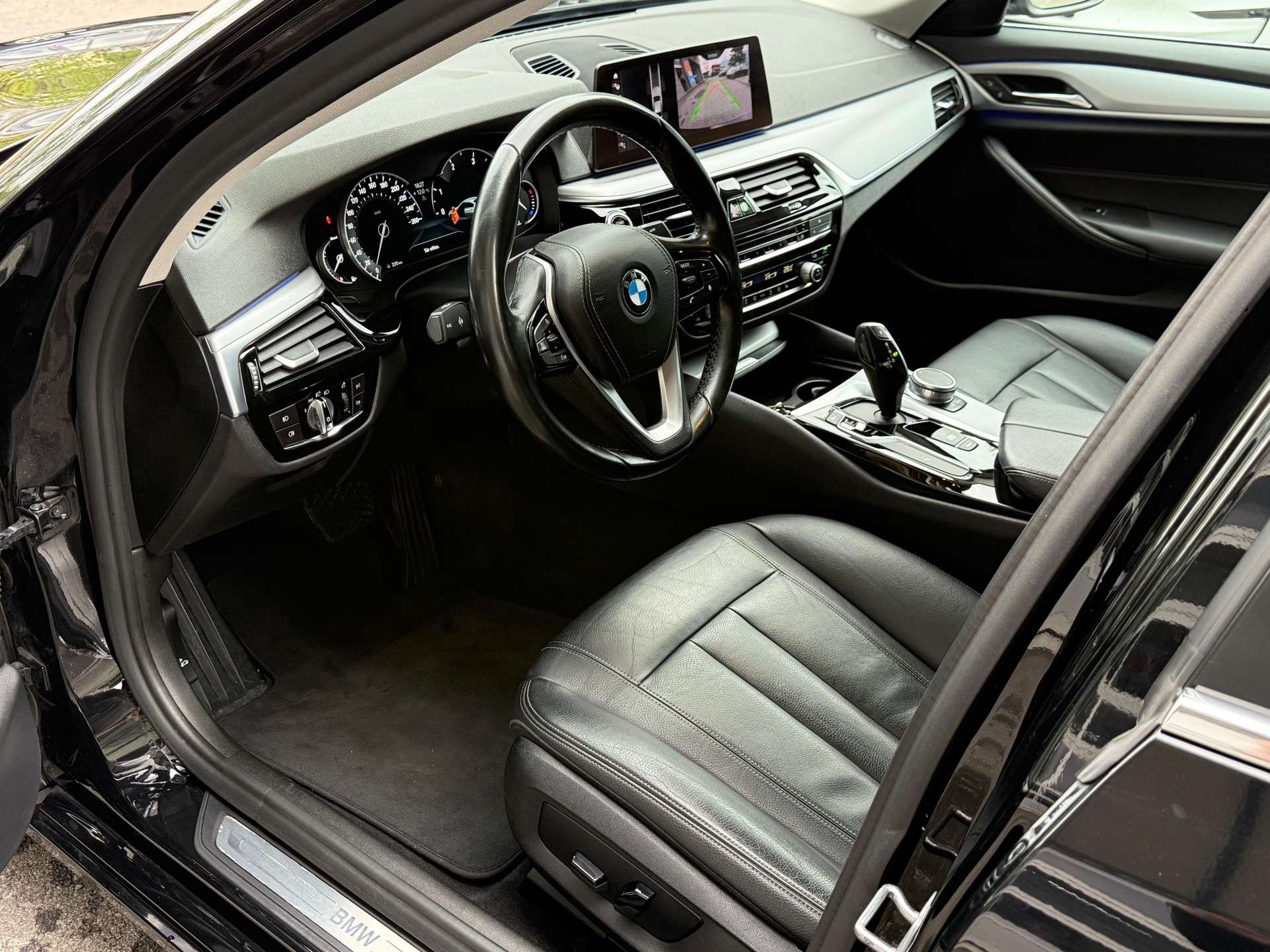 BMW 520-image-5