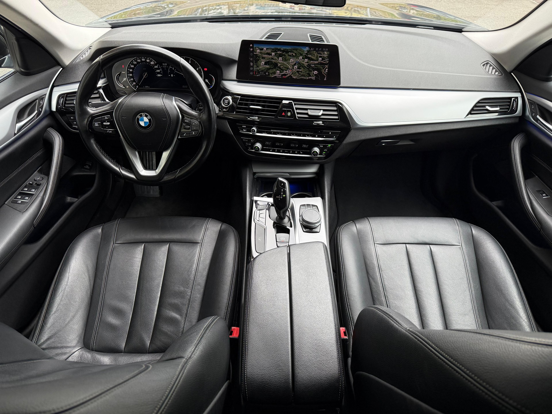 BMW 520-image-4