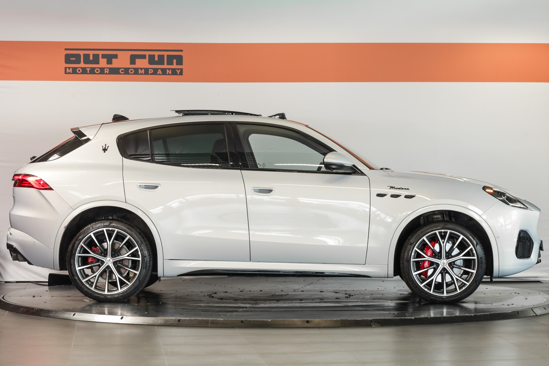 MASERATI Grecale 2.0 MHEV Modena Hybrid Automatica-image-4