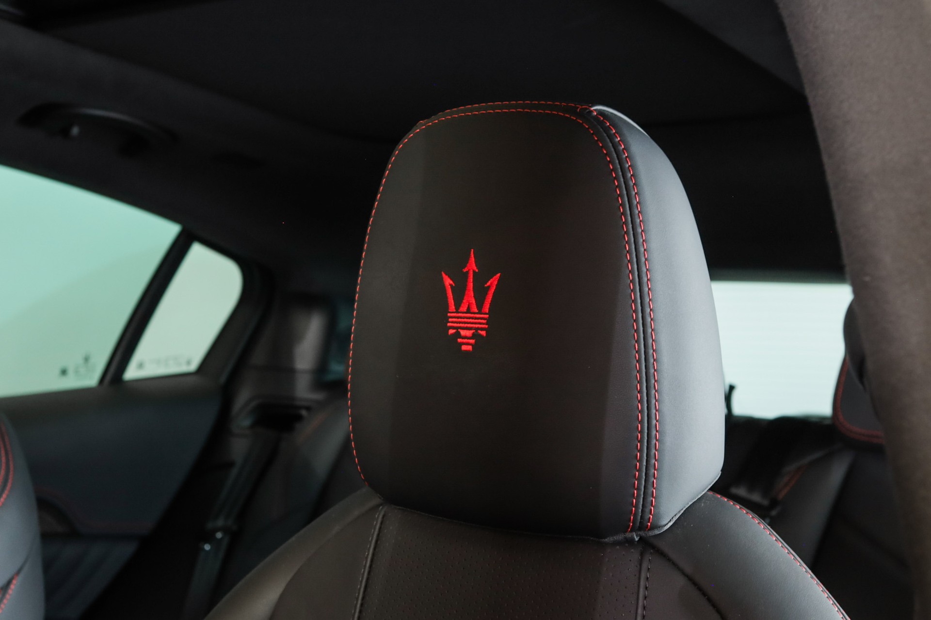 MASERATI Grecale 2.0 MHEV Modena Hybrid Automatica-image-10