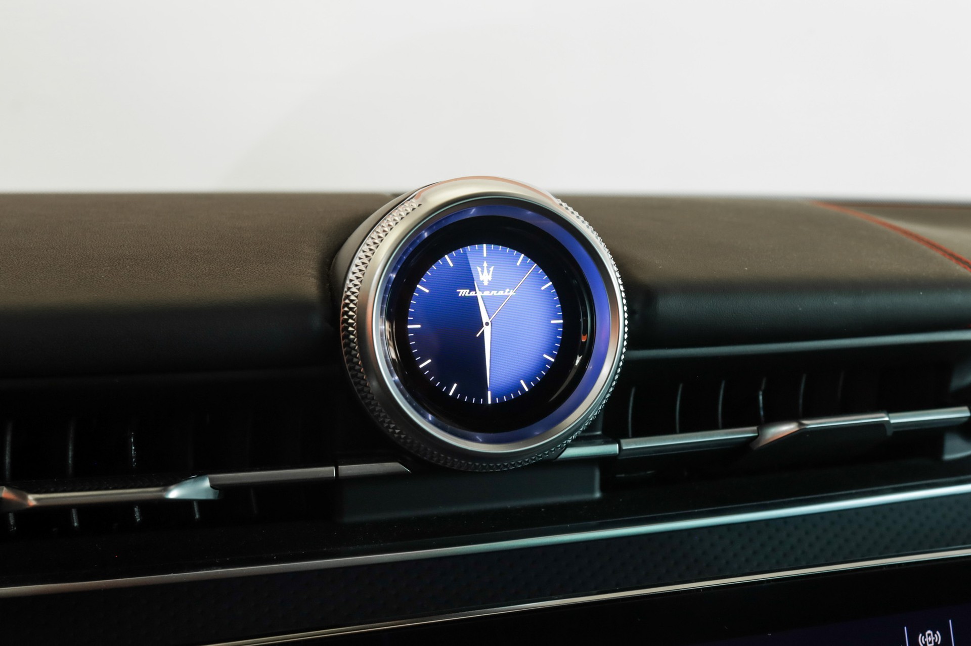 MASERATI Grecale 2.0 MHEV Modena Hybrid Automatica-image-16