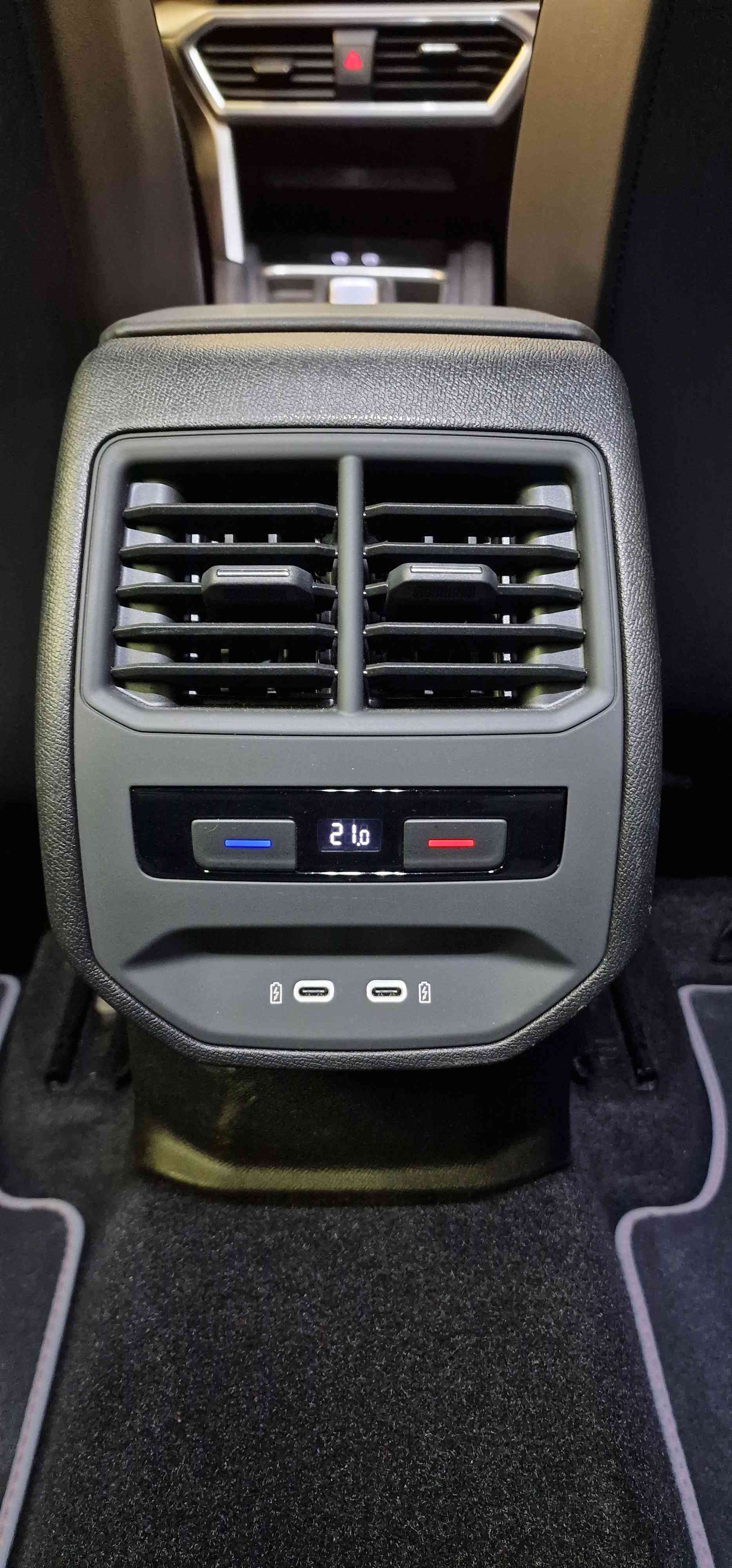 SEAT Leon ST 1.4 eHybrid pHEV DSG Hola FR-image-14