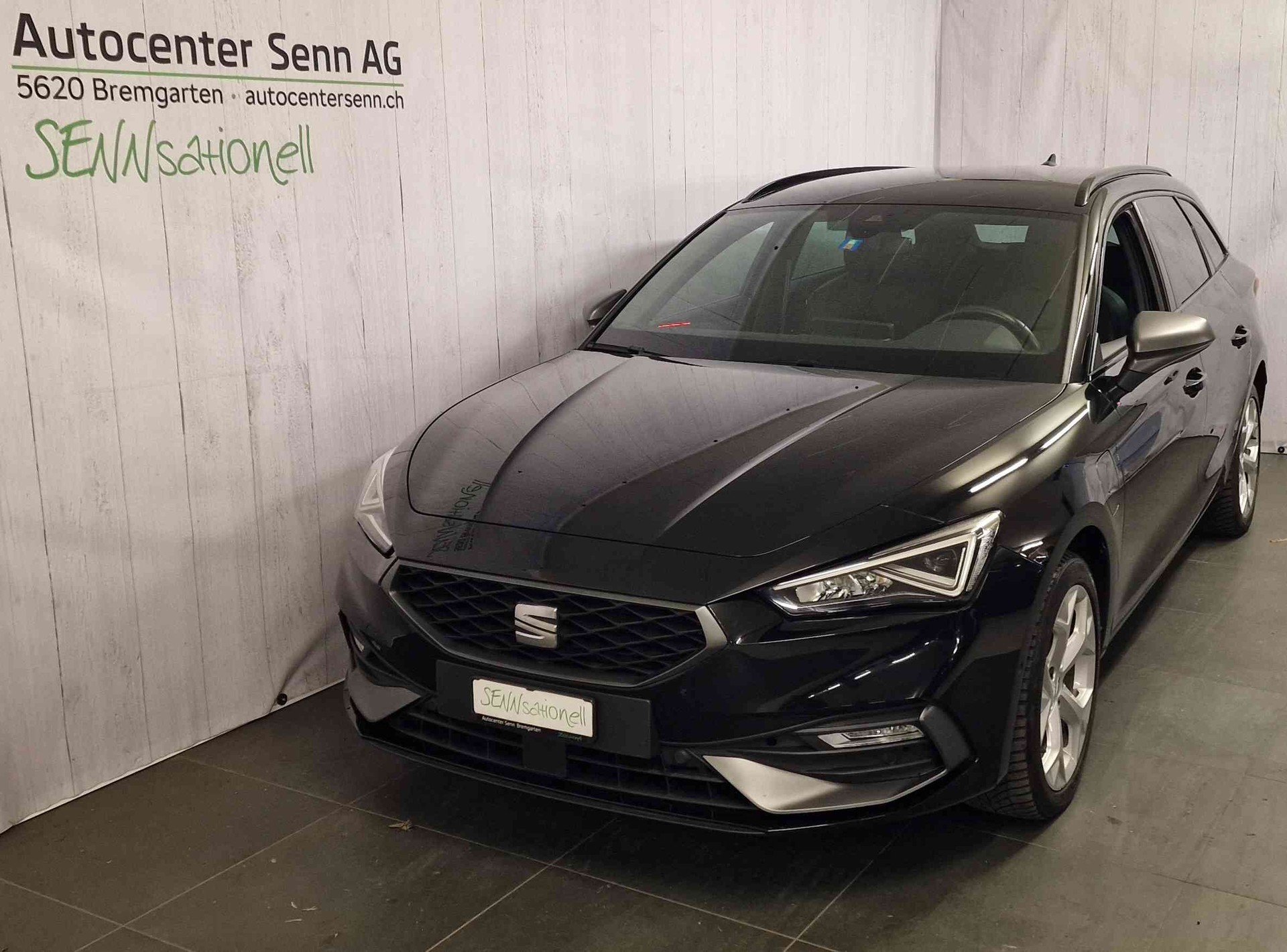 SEAT Leon ST 1.4 eHybrid pHEV DSG Hola FR-image-1