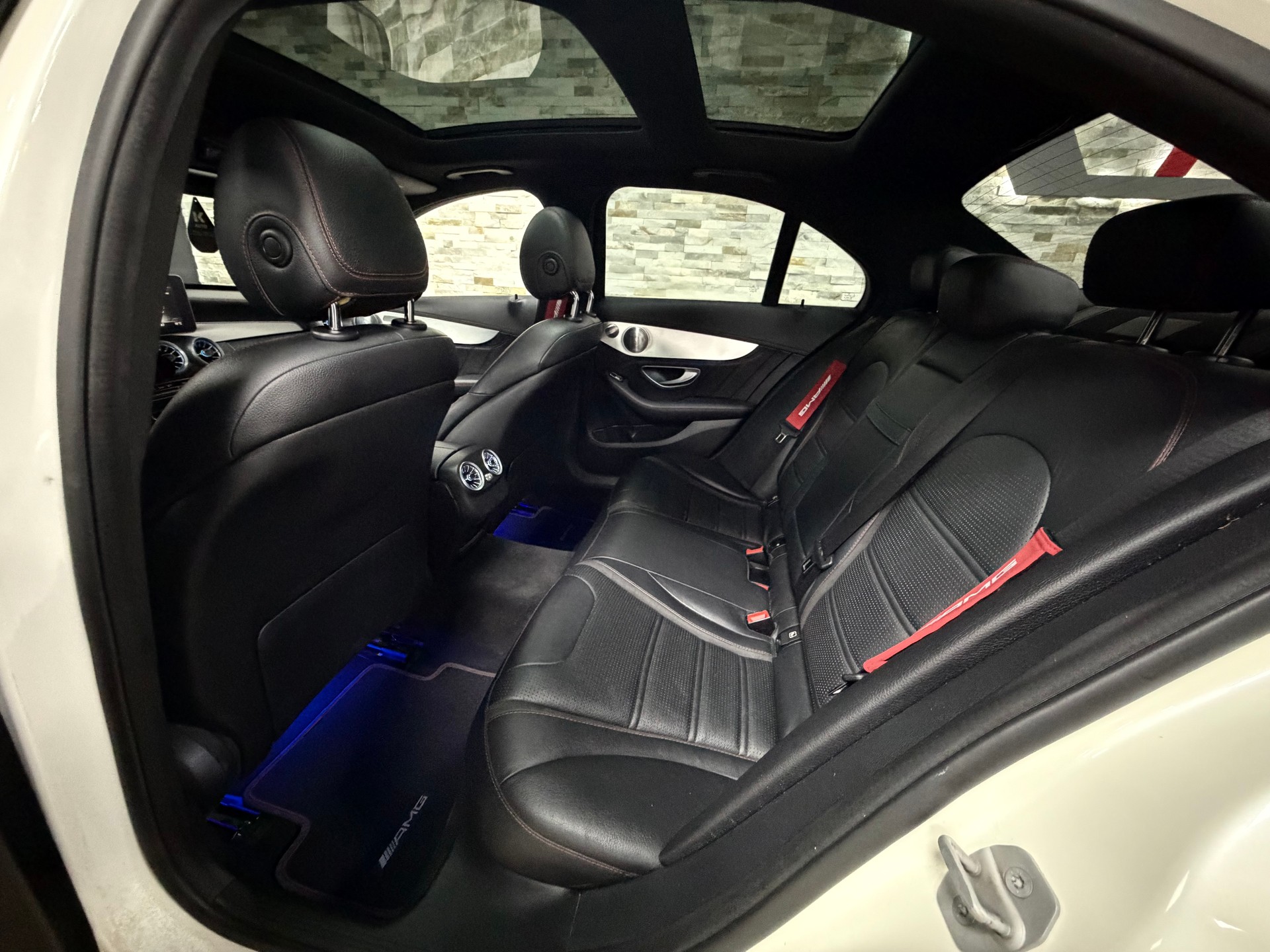 MERCEDES-BENZ C 450 AMG 4Matic 7G-Tronic-C43 AMG Optik-image-24
