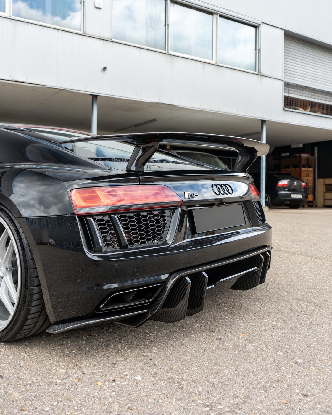 AUDI 5.2 FSI V10 plus | Vorsteiner Carbon-image-5