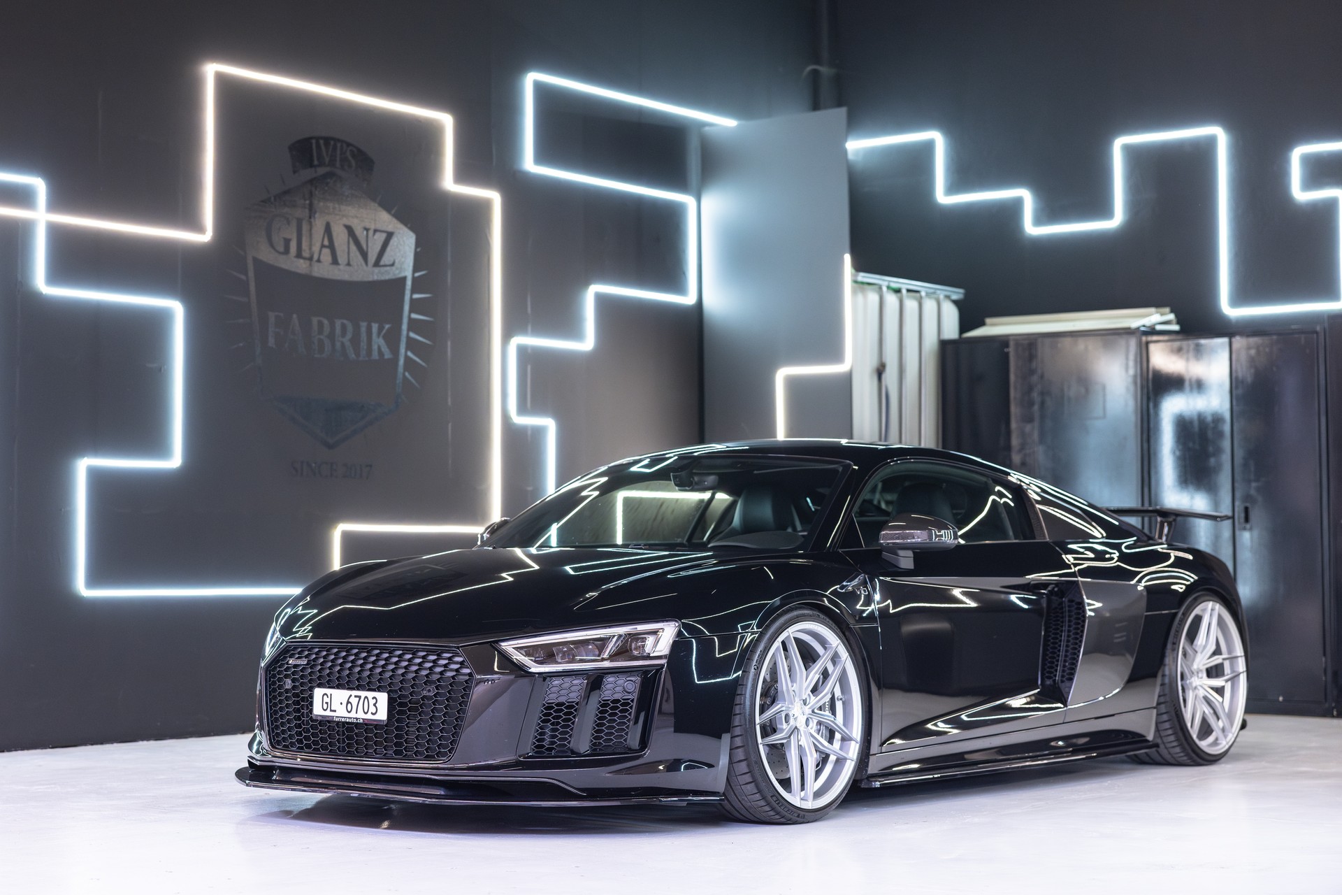 AUDI 5.2 FSI V10 plus quattro S-Tronic