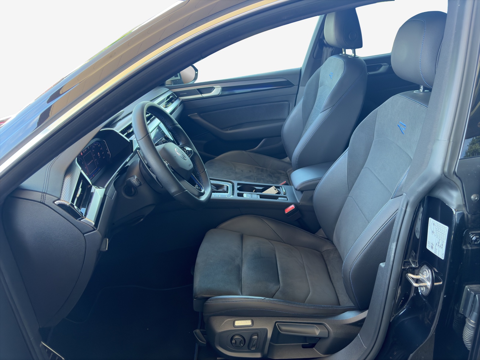 VW Arteon SB 2.0 TSI R 4Motion DSG-image-7