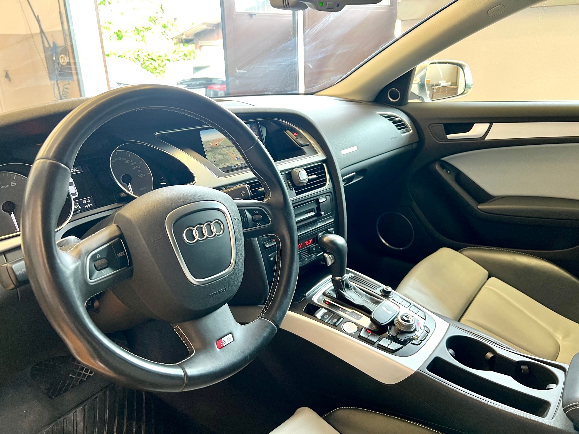 AUDI S5 Sportback 3.0 TFSI quattro S-tronic-image-7