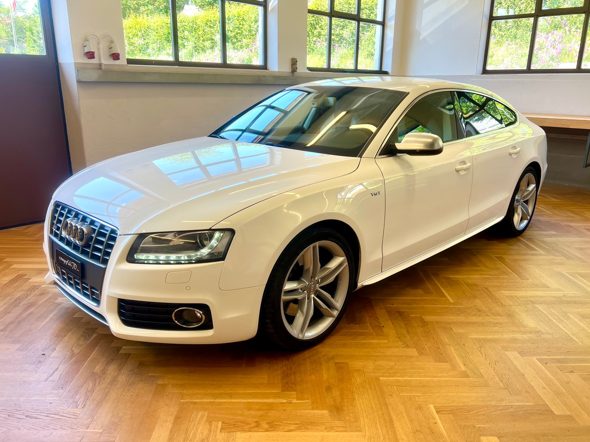 AUDI S5 Sportback 3.0 TFSI quattro S-tronic-image-2
