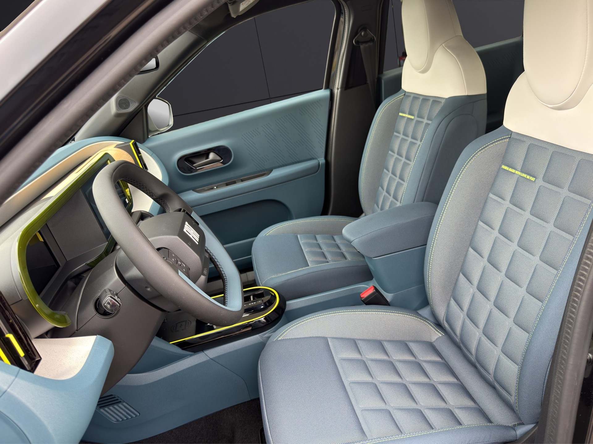 FIAT Grande Panda MHEV La Prima-image-7