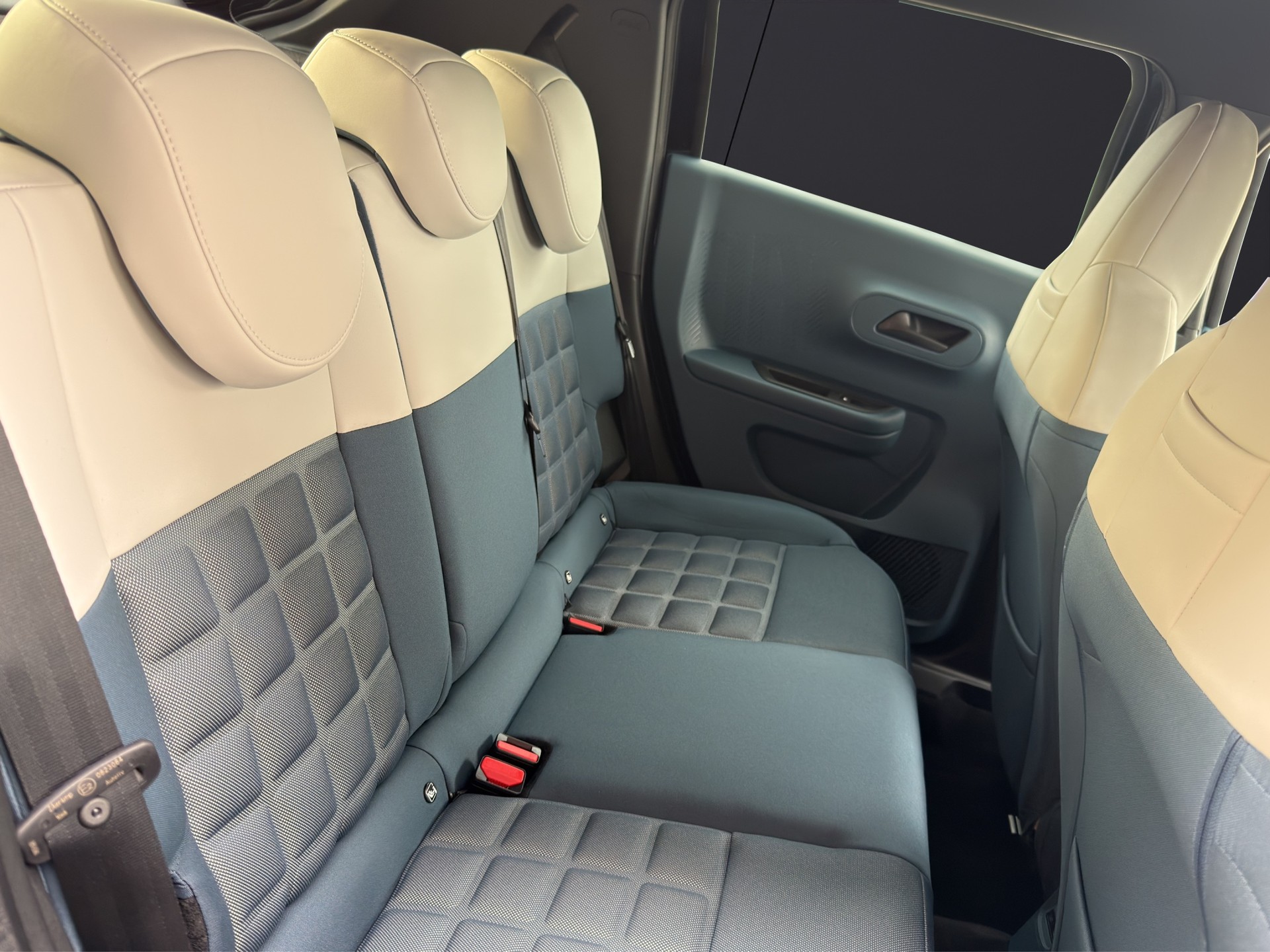 FIAT Grande Panda MHEV La Prima-image-9