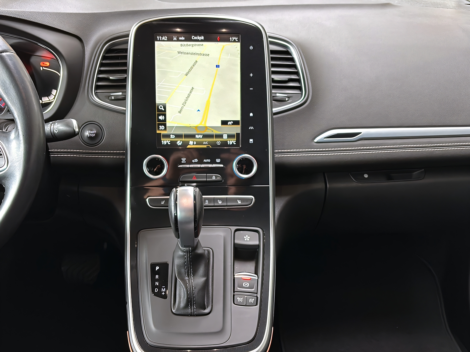 RENAULT Scénic 1.6 dCi 160 Bose EDC-image-5
