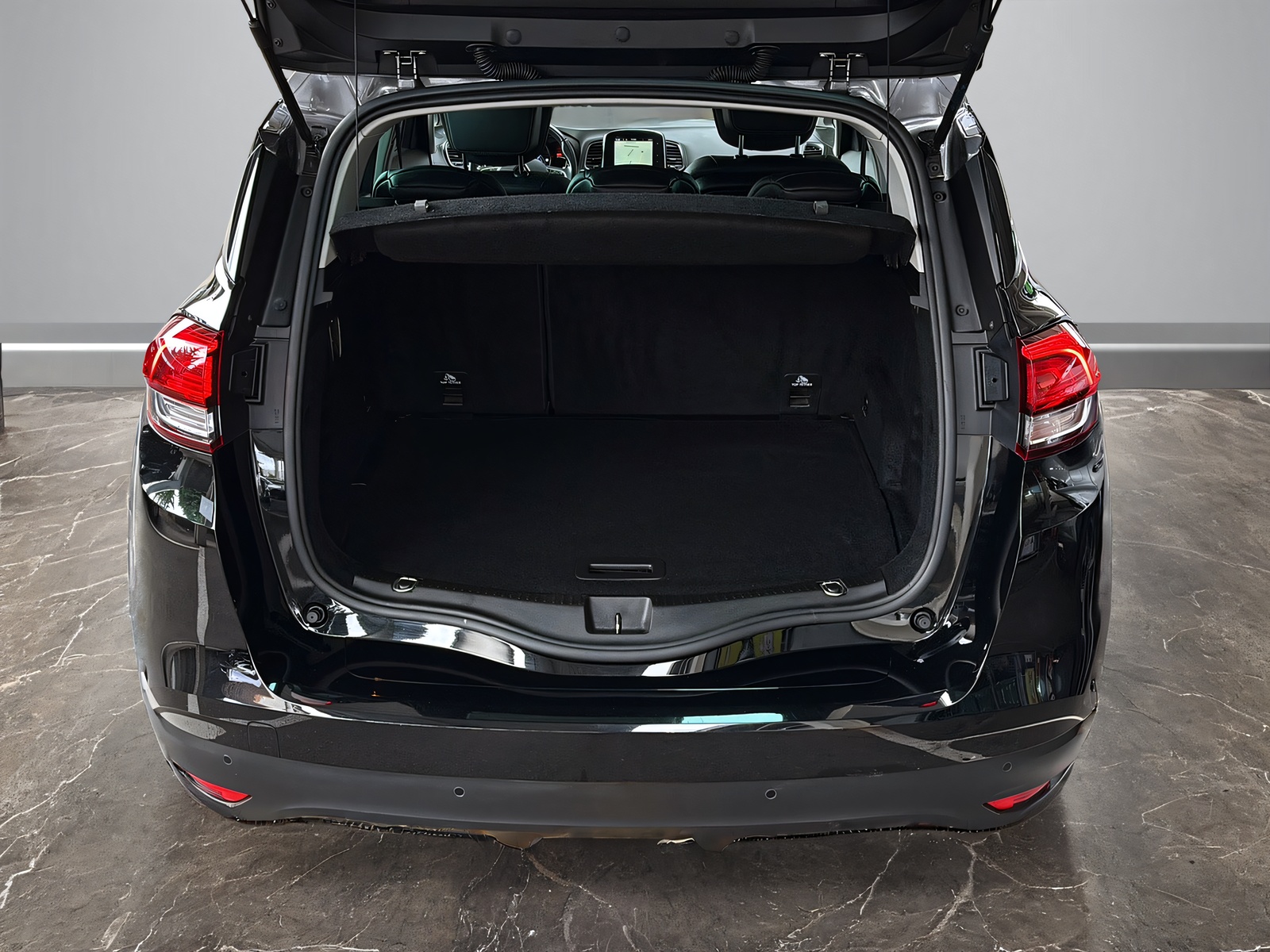 RENAULT Scénic 1.6 dCi 160 Bose EDC-image-10