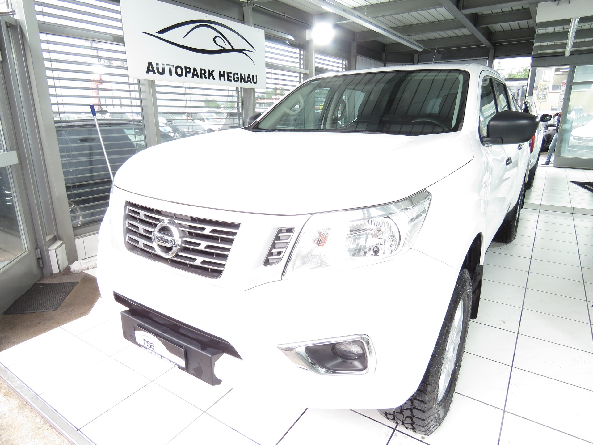 NISSAN Navara Double Cab Acenta 2.3 dCi 4WD (AHK 3.5 t, NL 850 kg)-image-0