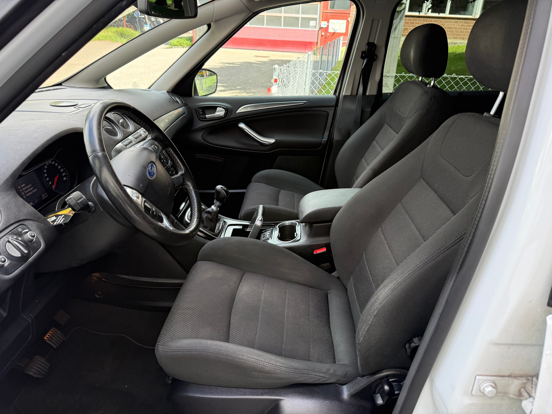 FORD S-Max 1.6 SCTi Titanium-image-5