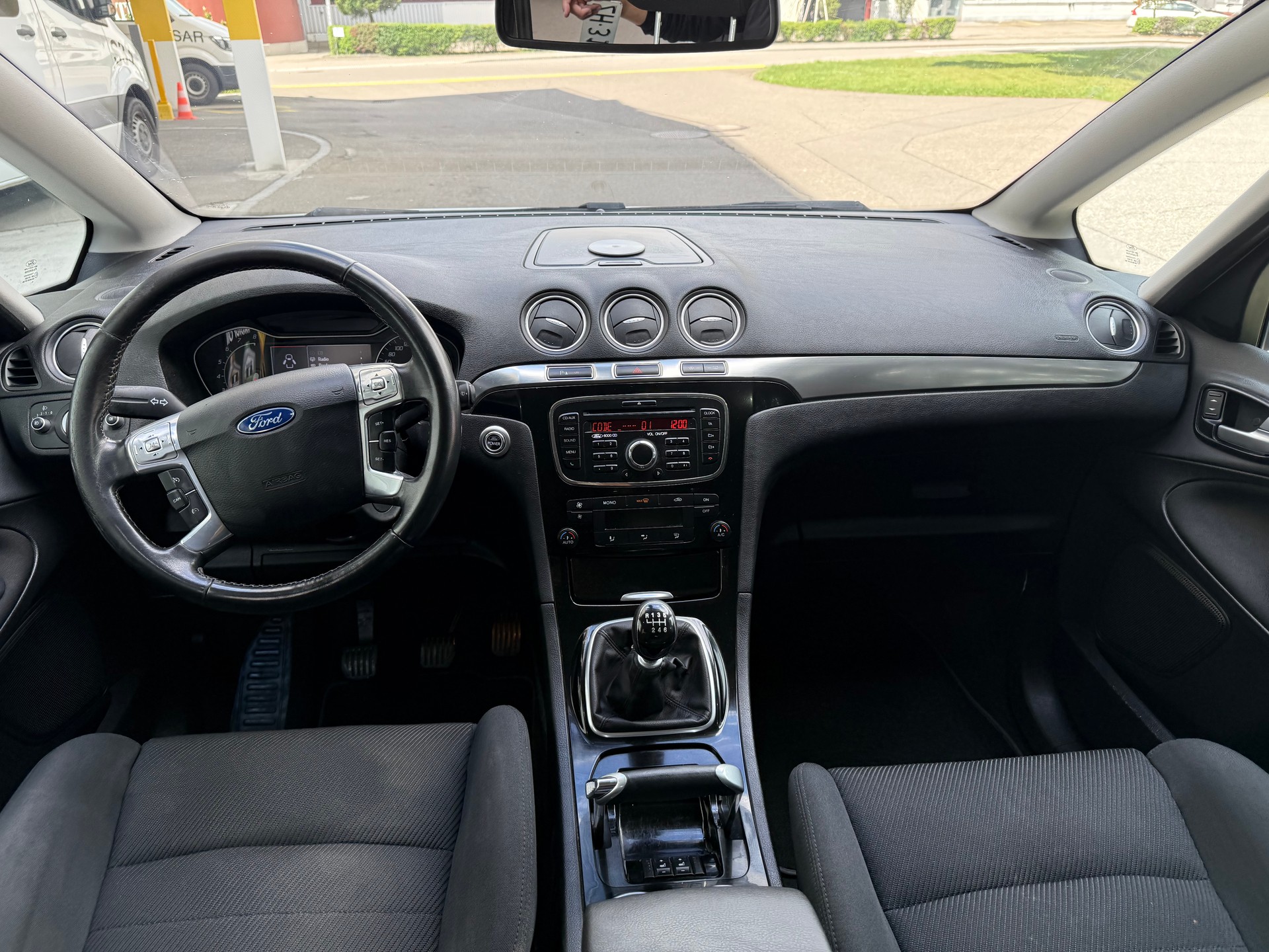 FORD S-Max 1.6 SCTi Titanium-image-6