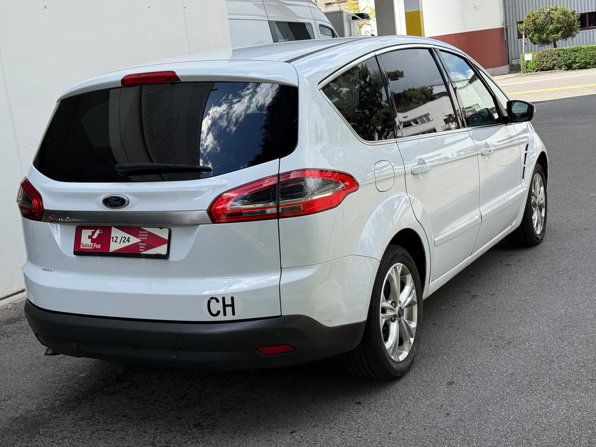 FORD S-Max 1.6 SCTi Titanium-image-3