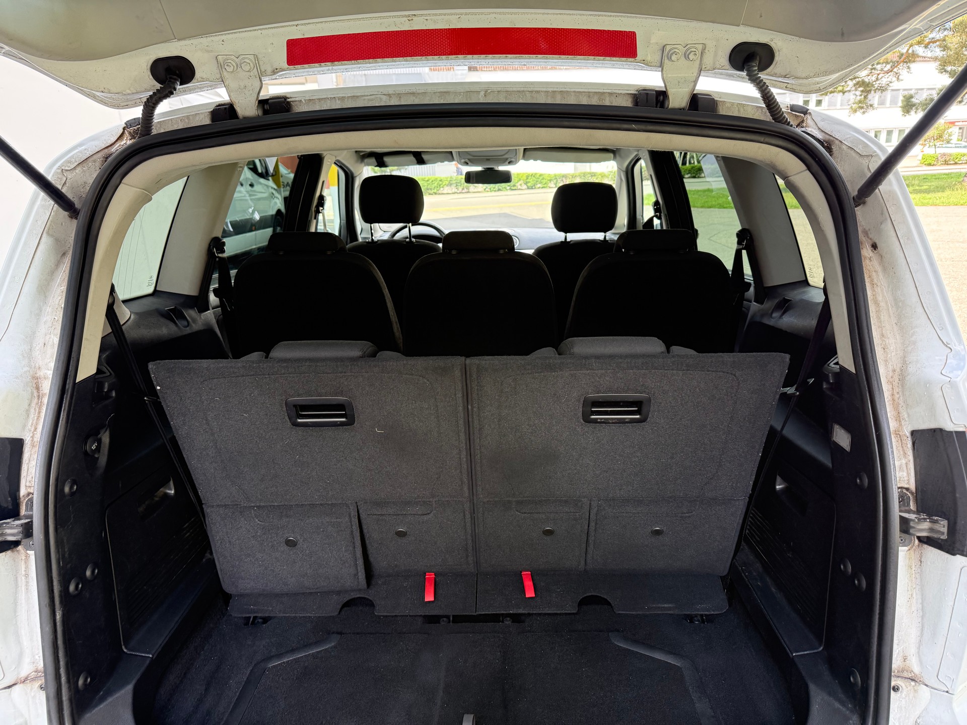 FORD S-Max 1.6 SCTi Titanium-image-8