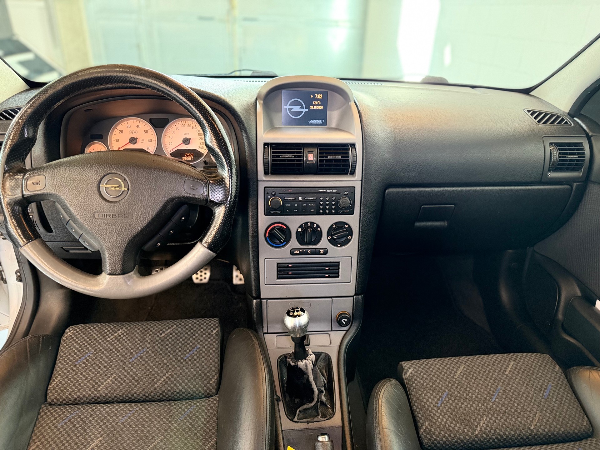 OPEL Astra 2.0i 16V Turbo OPC-image-12