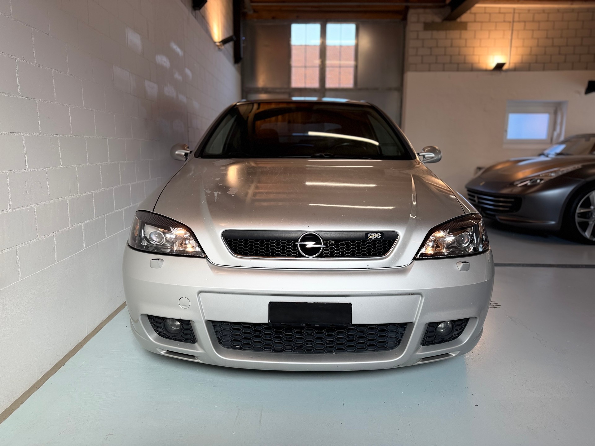 OPEL Astra 2.0i 16V Turbo OPC-image-1