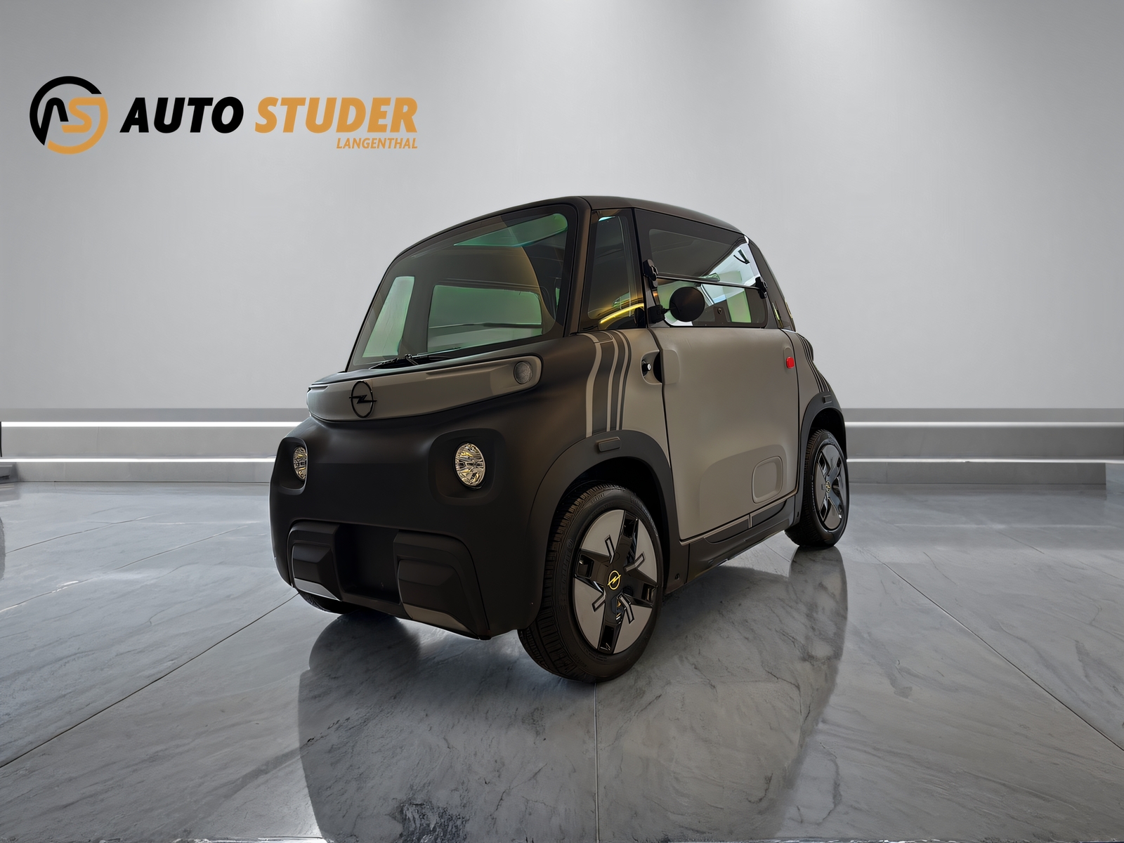 OPEL Rocks Electric-showroom-element-1