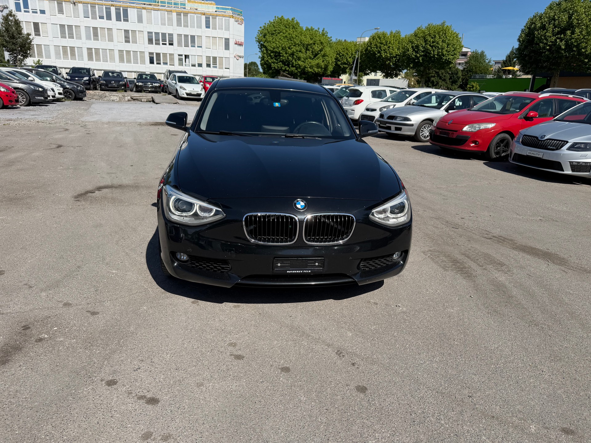 BMW 118d-image-9