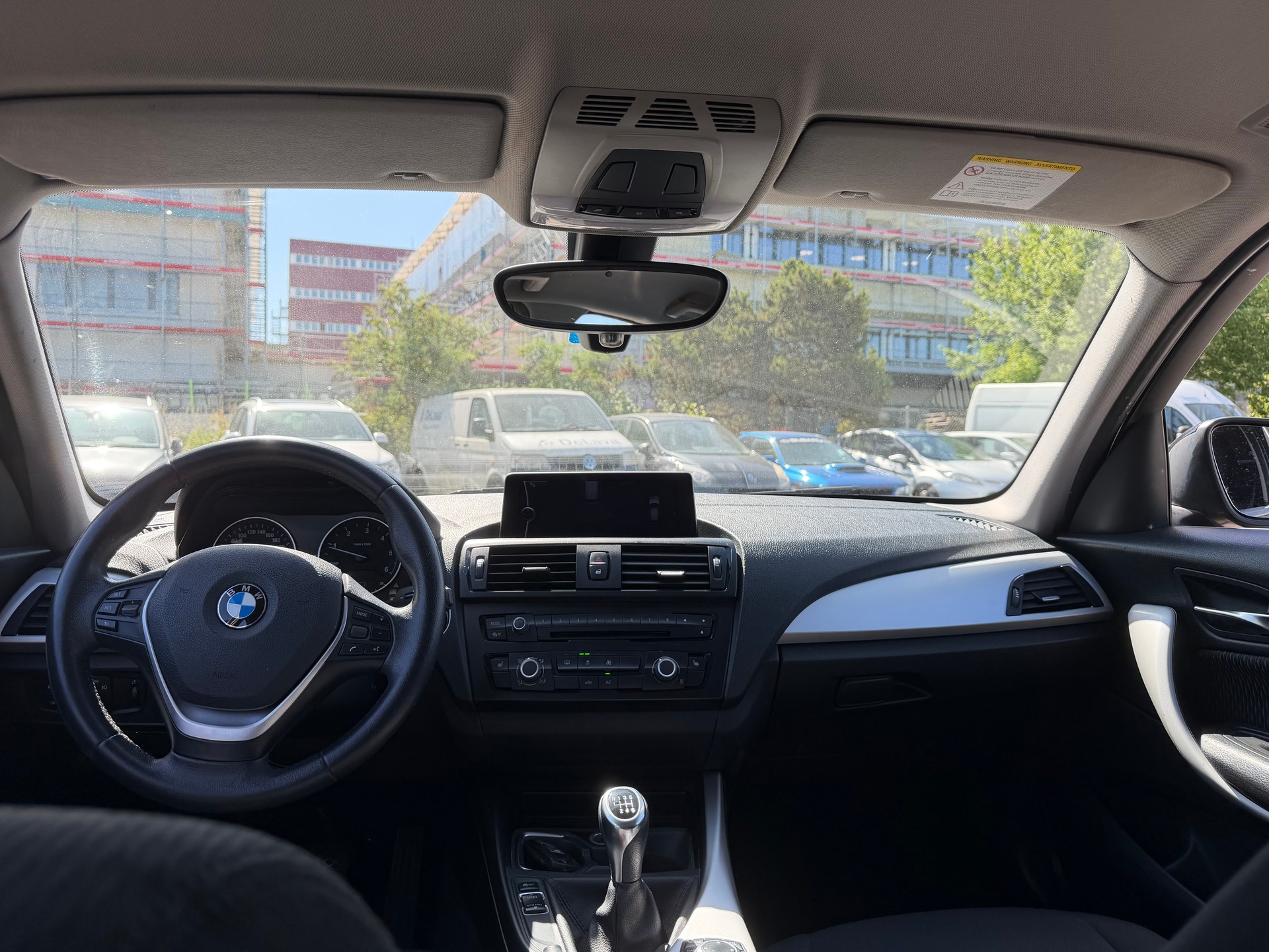 BMW 118d-image-12
