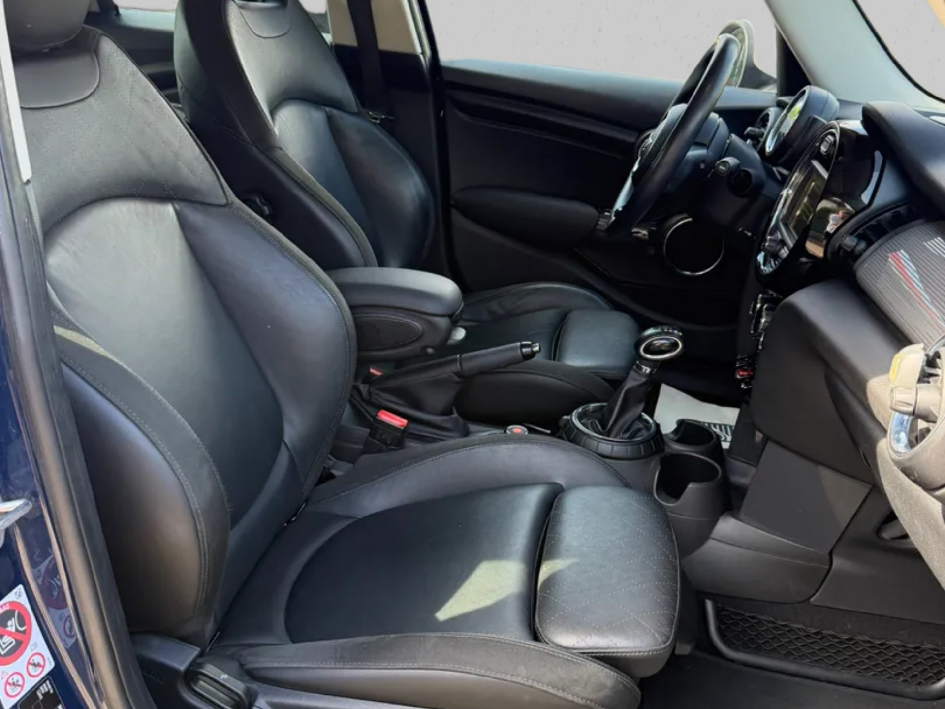 MINI Cooper Steptronic-image-10