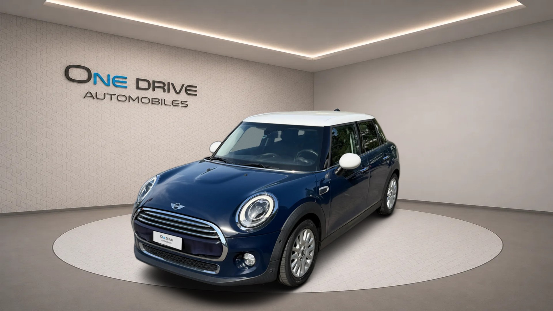 MINI Cooper Steptronic-image-1