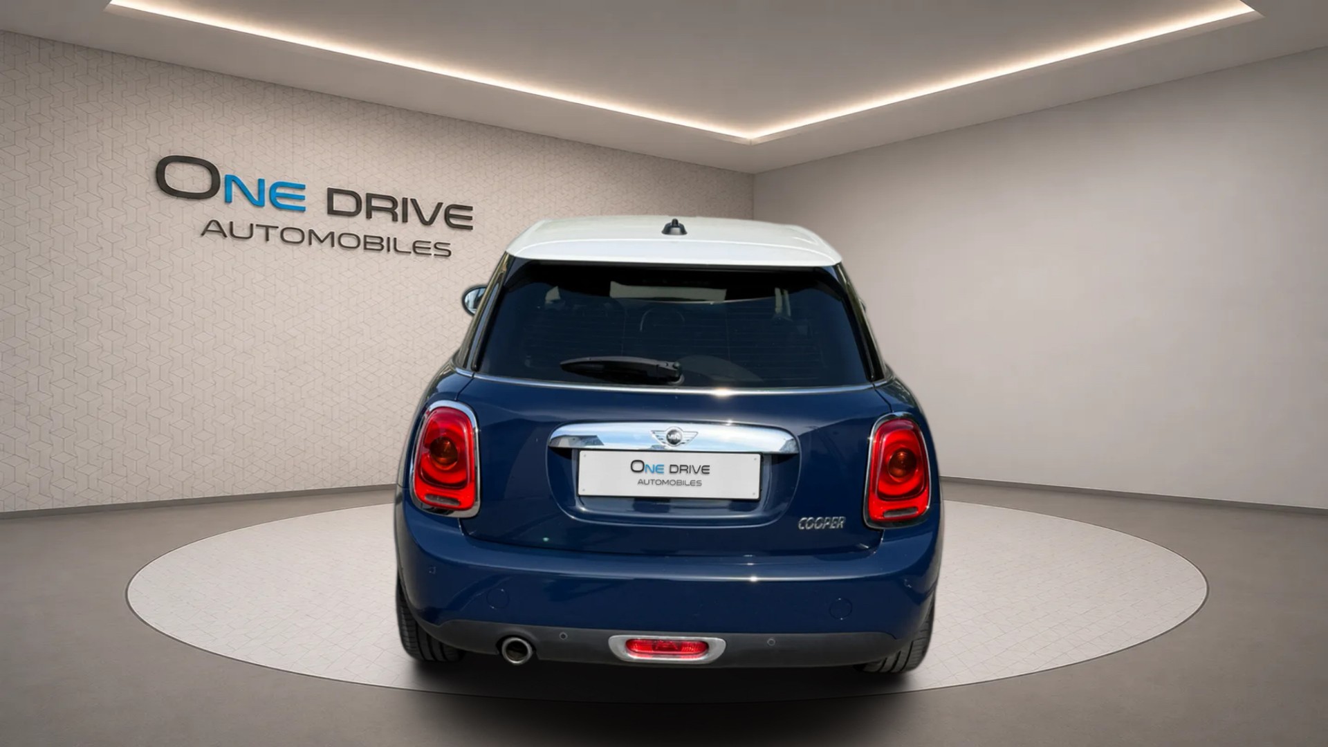 MINI Cooper Steptronic-image-6